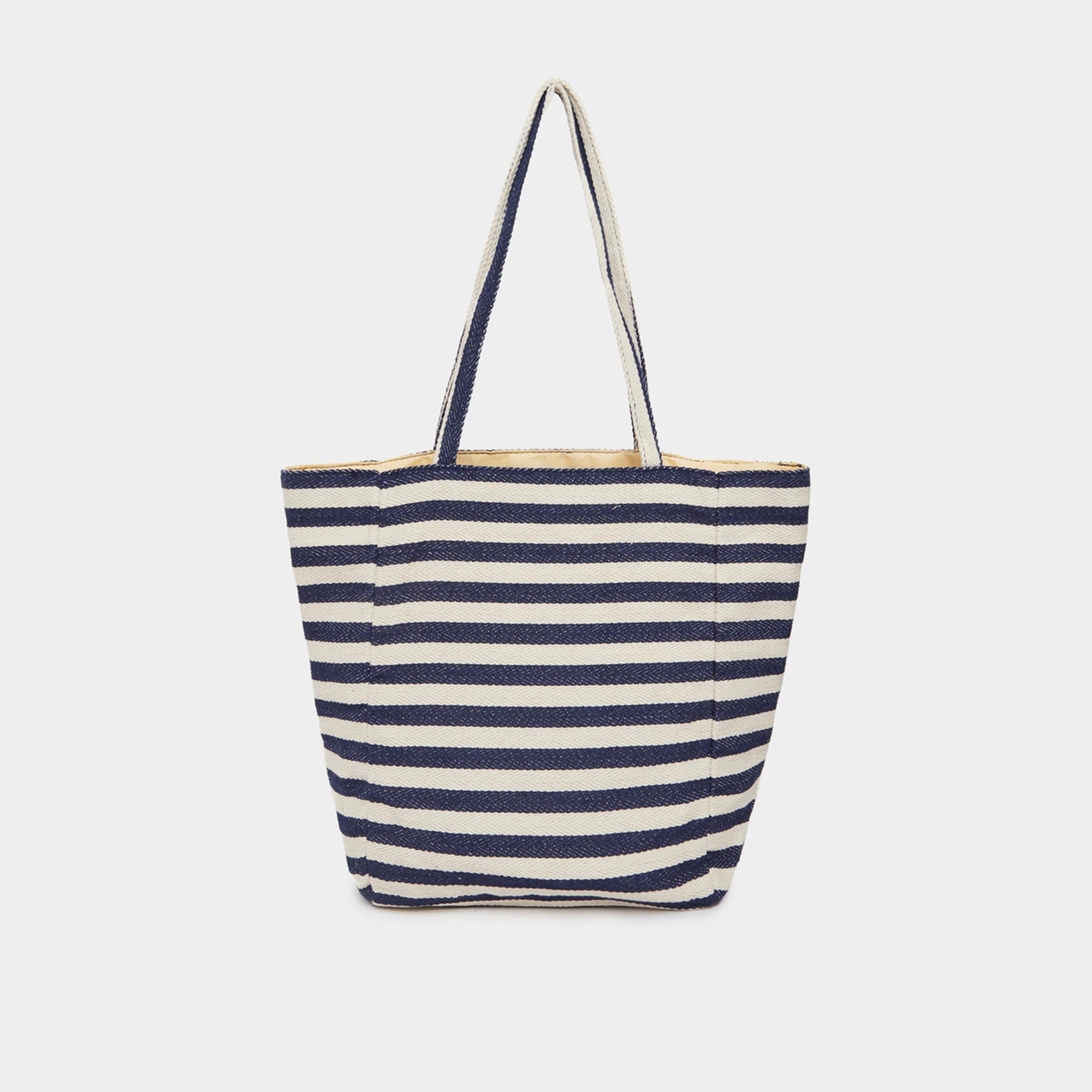 ستايلي - حقيبة تسوق مخططة مزينة برقعة معدنية-women-bagsandwallets-handbags-image-4