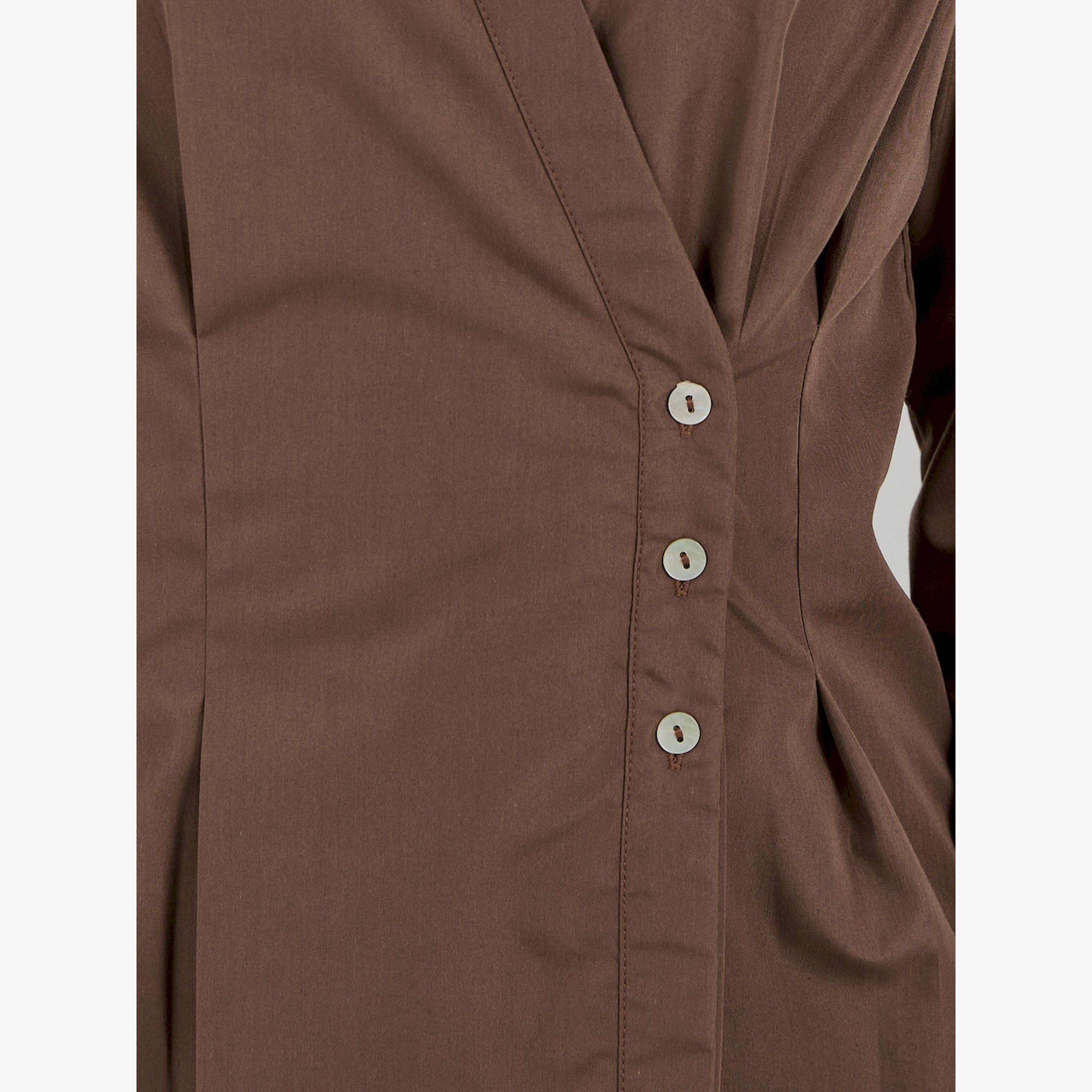 ستايلي -  قميص نسائي بني سادة بقصّة عادية وثنيات-women-clothing-shirtsandblouses-shirts-image-3