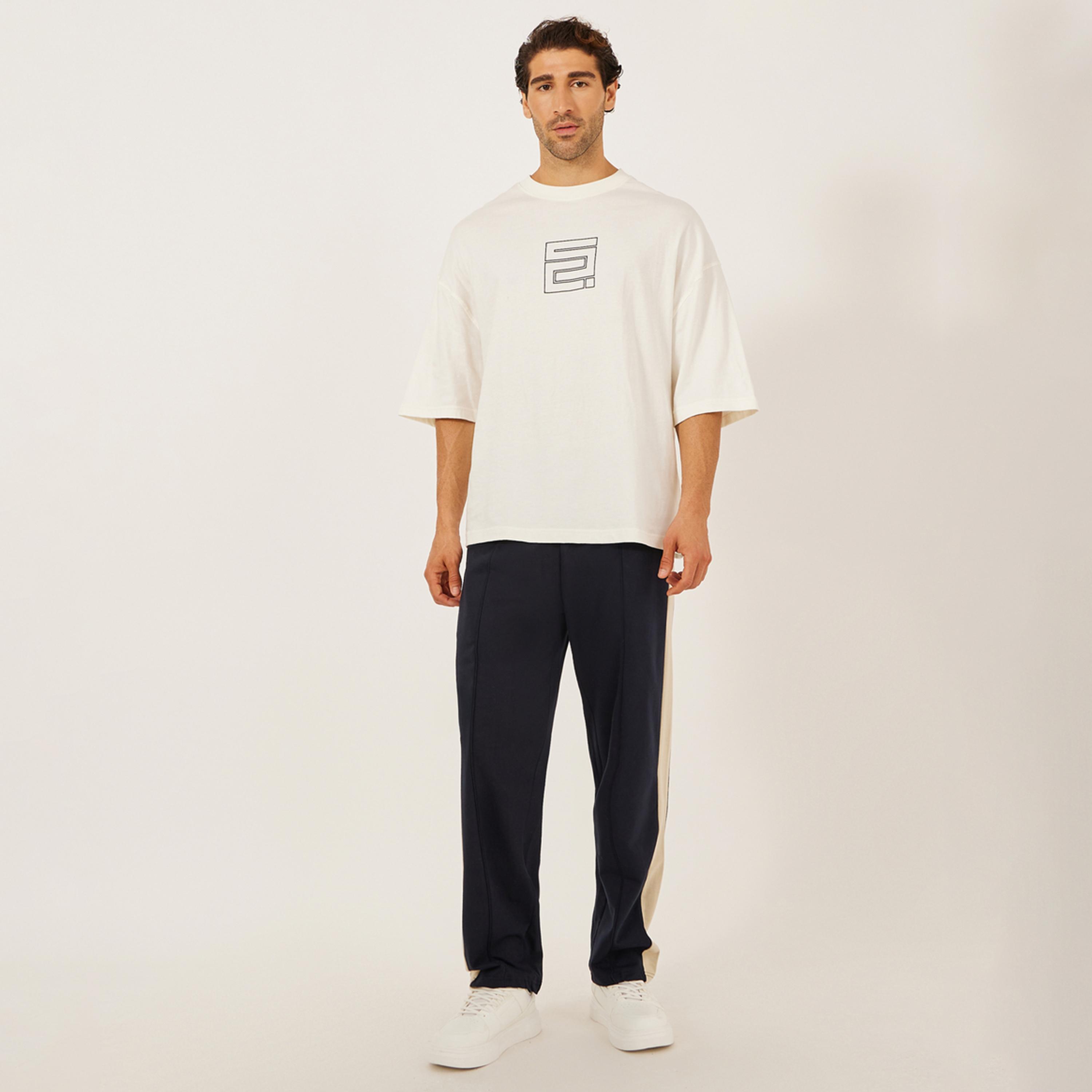 Styli Side Contrast Panel Mid Rise Relaxed Fit Joggers-men-clothing-bottoms-joggers-image-2