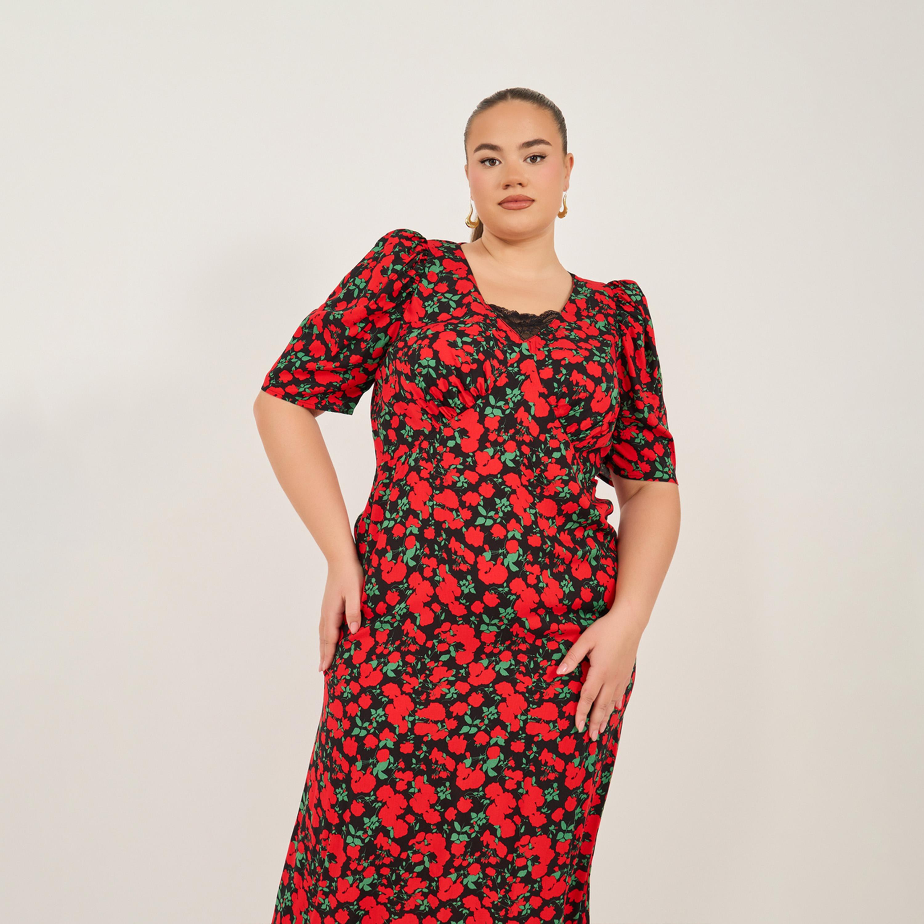 Styli Plus Size Floral Print V-Neck Maxi Dress-women-clothing-dresses-image-3