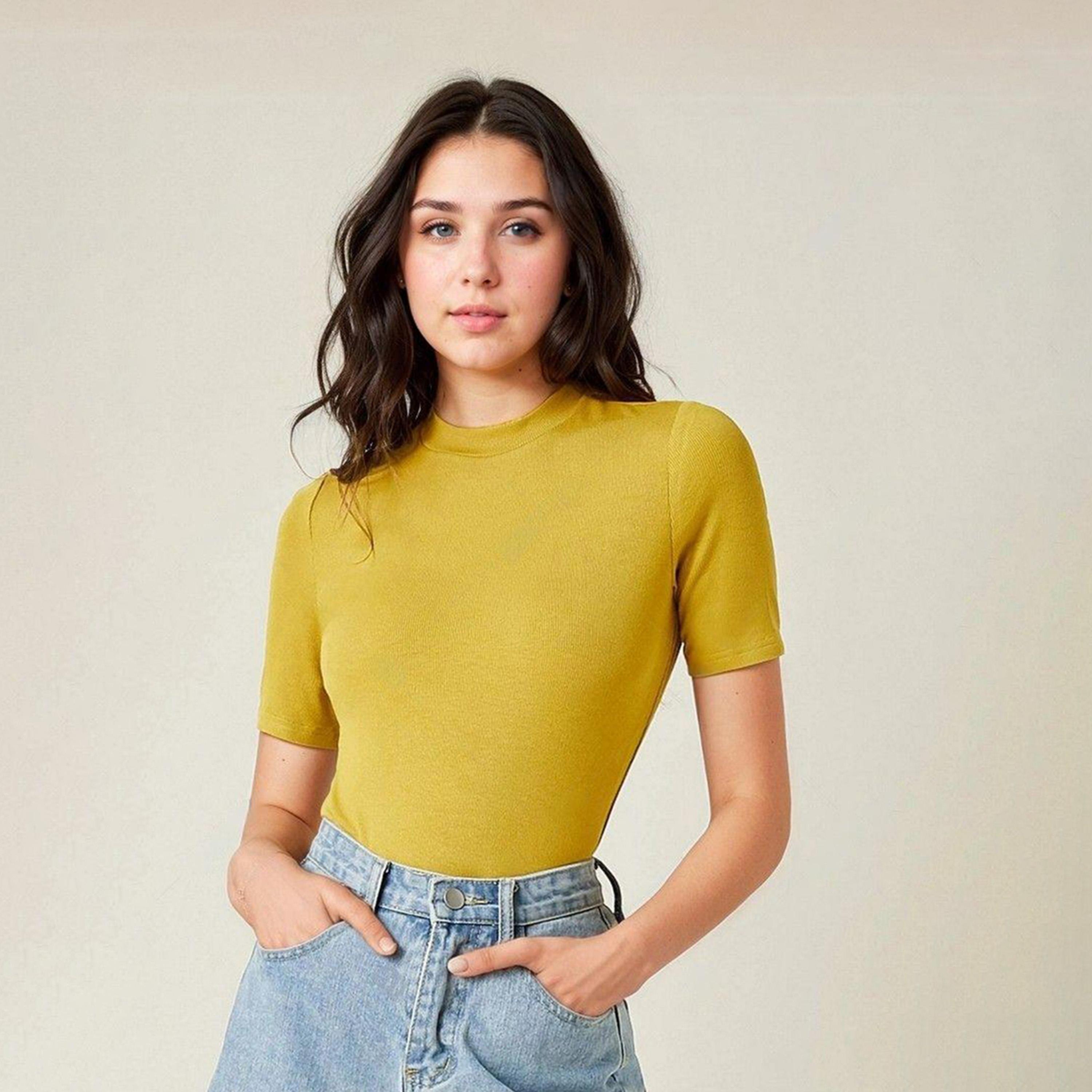 كوتي × ستايلي - تي شيرت نسائي ضيق ومضلع بأكمام قصيرة - الأصفر-women-clothing-tshirts-image-1