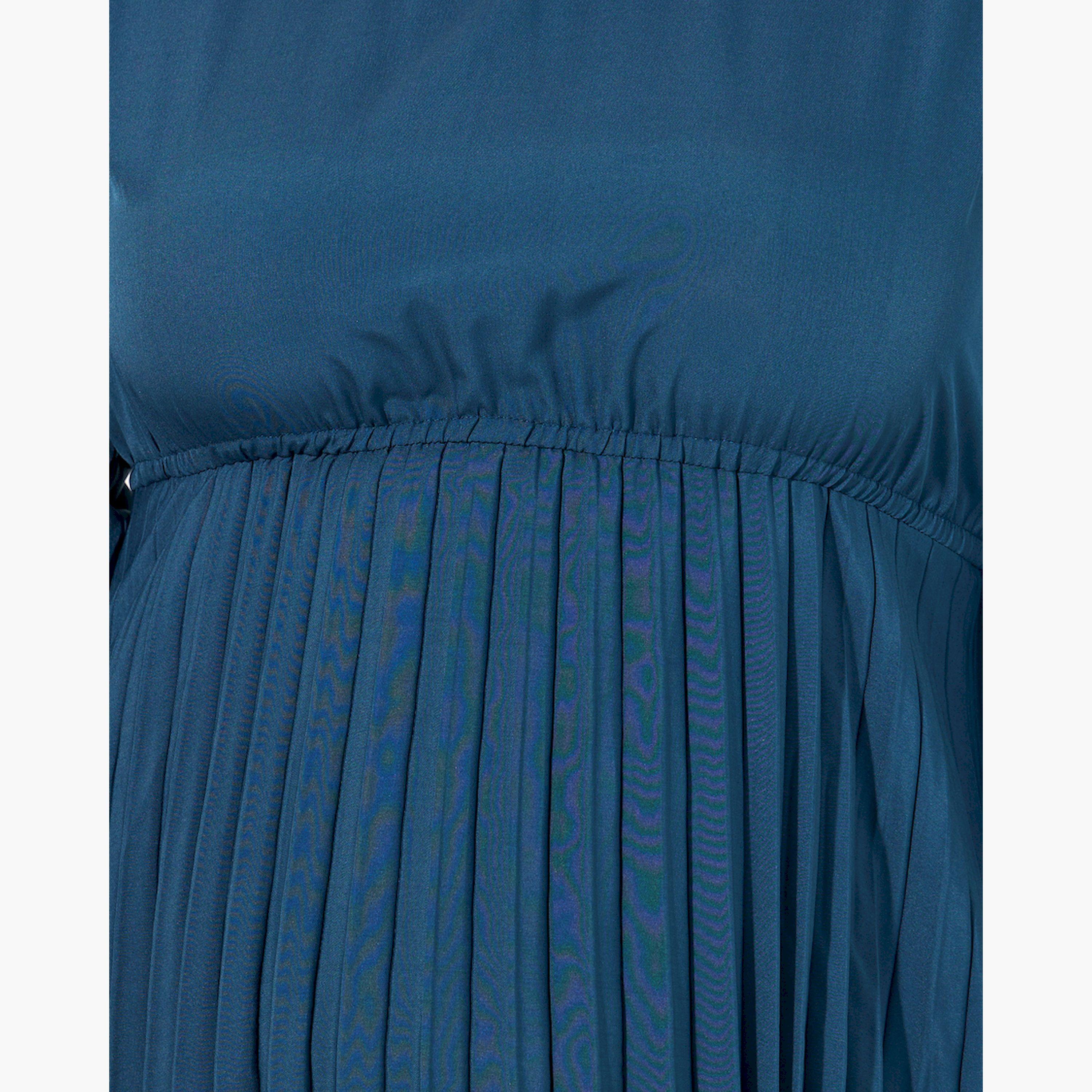 Styli Plus Size Solid Accordion Pleated A-Line Midi Dress-women-clothing-dresses-image-4