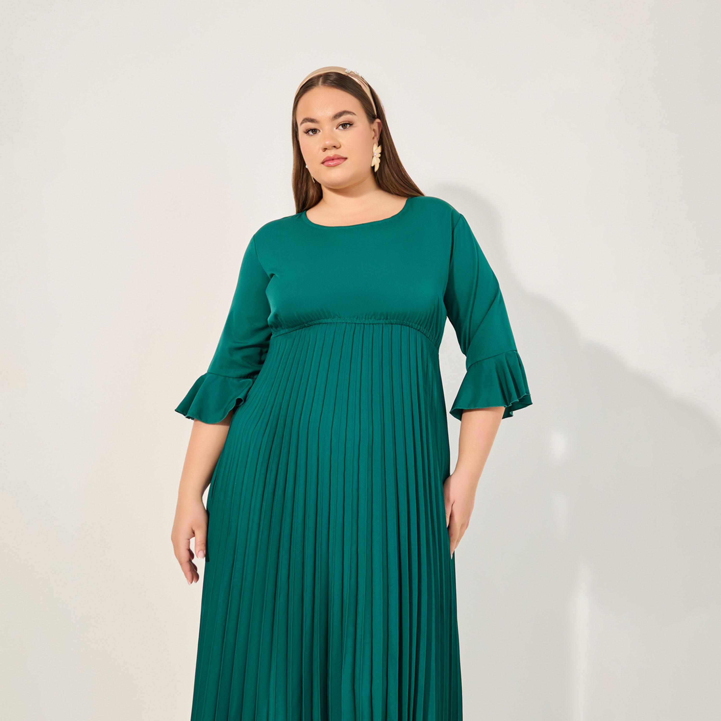 Styli Plus Size Solid Accordion Pleated A-Line Maxi Dress-women-clothing-dresses-image-3