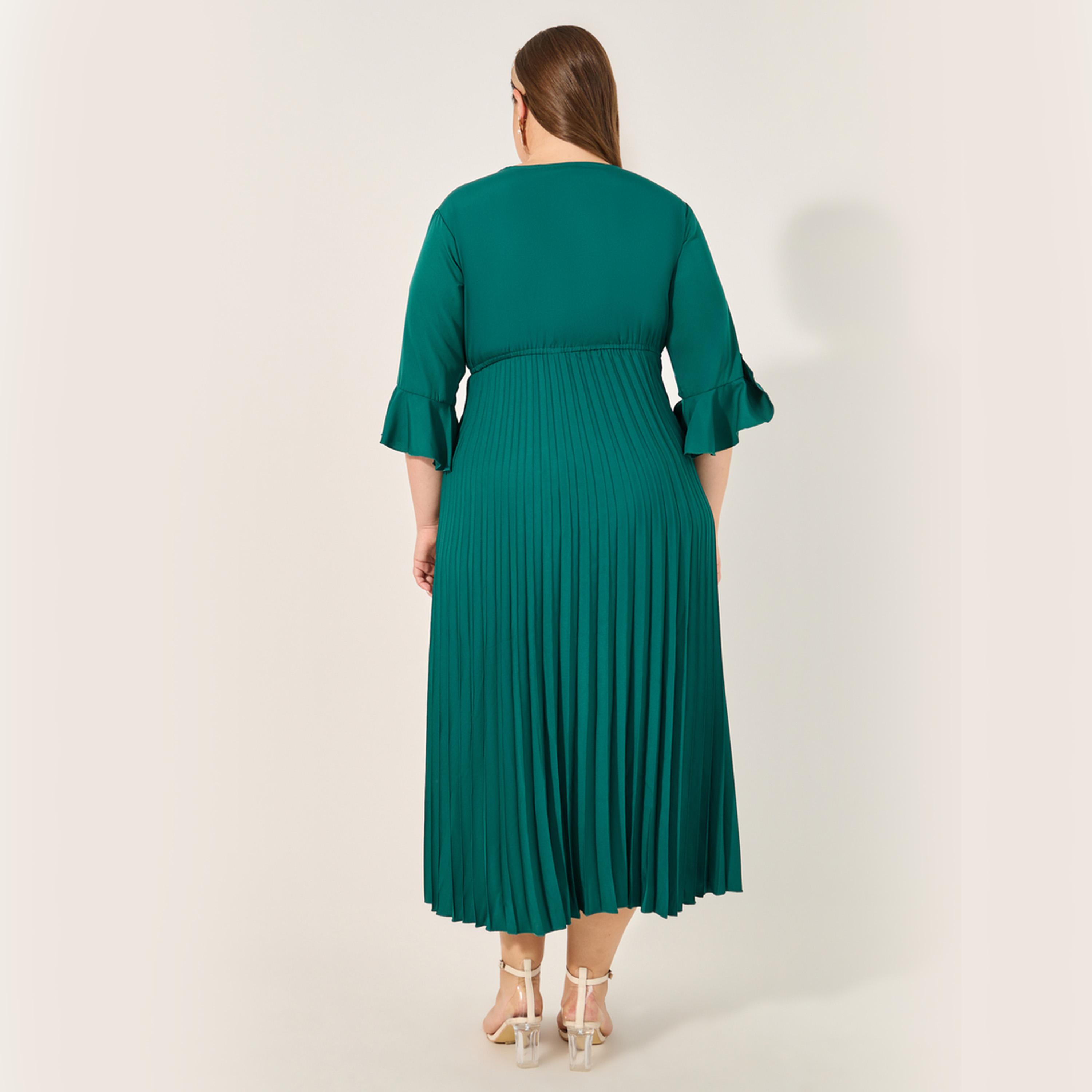Styli Plus Size Solid Accordion Pleated A-Line Maxi Dress-women-clothing-dresses-image-5