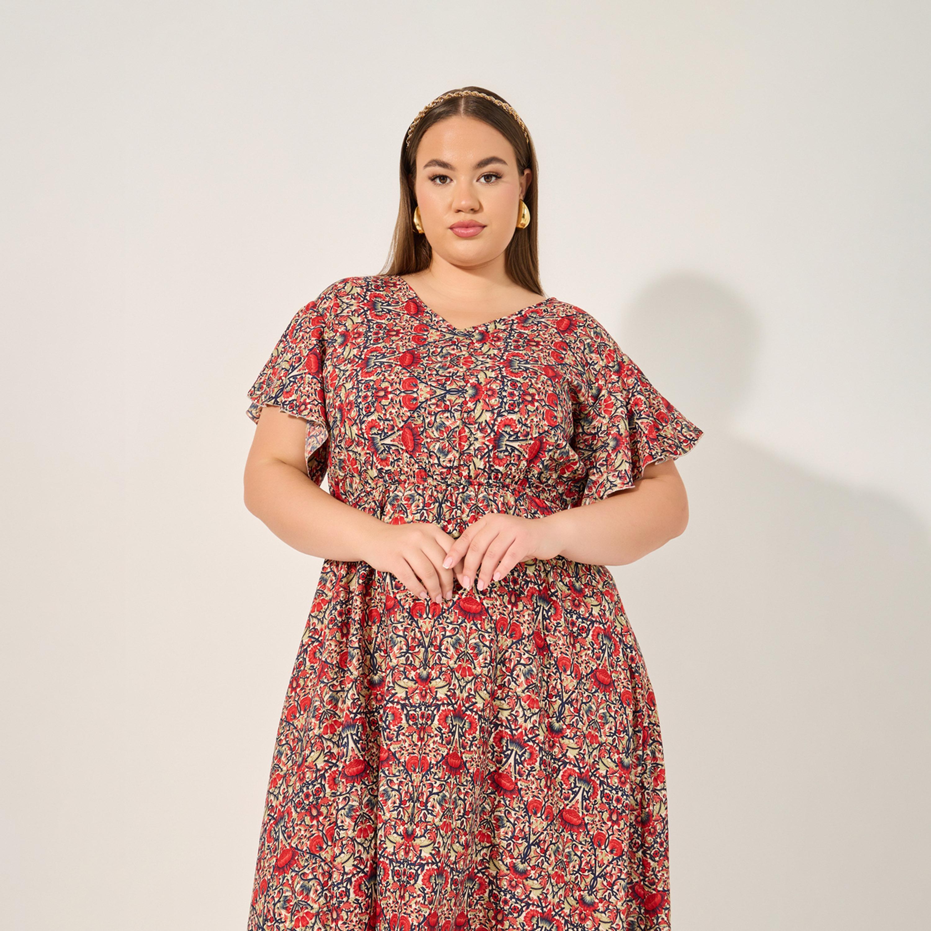 Styli Plus Size All Over Printed V Neck A-Line Midi Dress-women-clothing-dresses-image-3