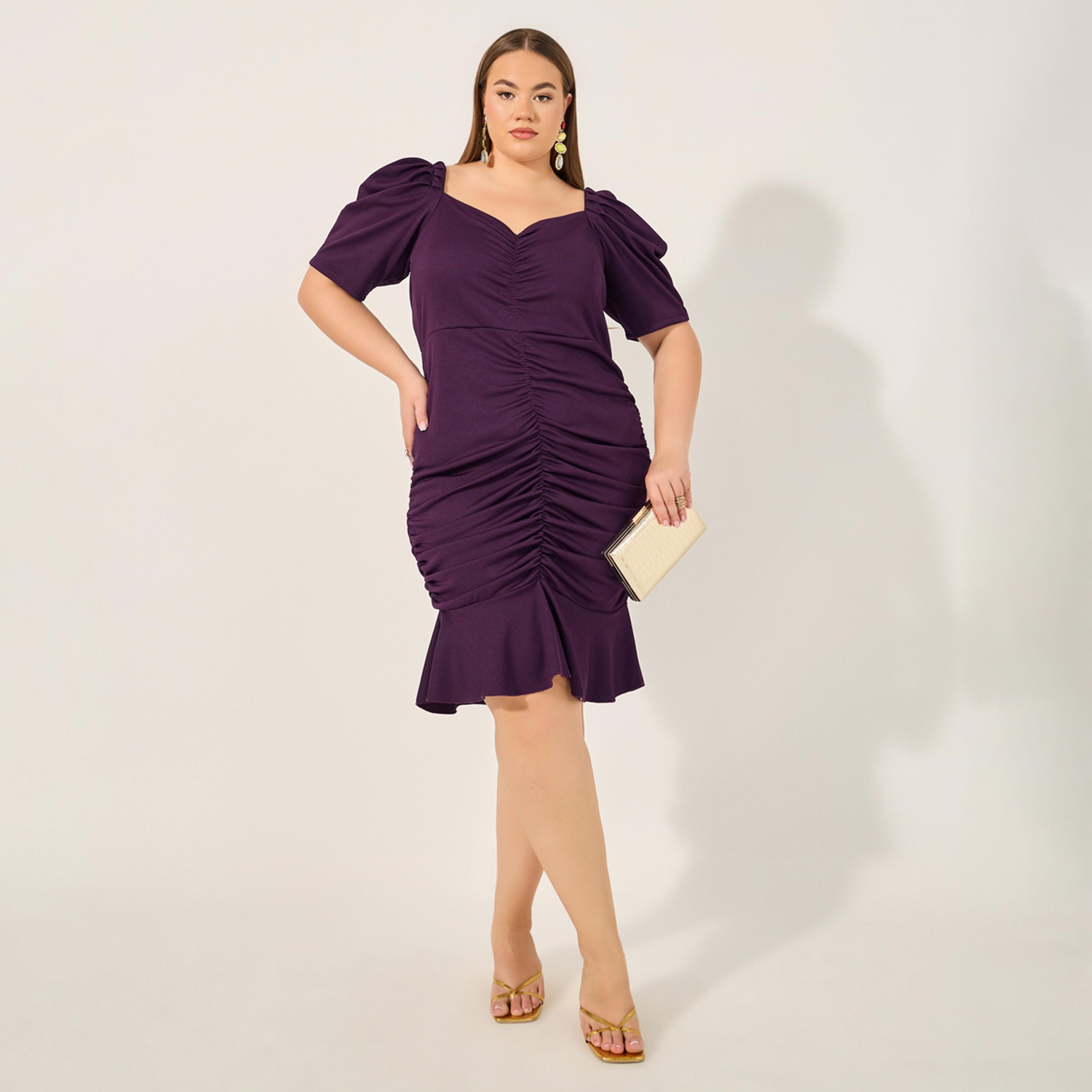 Styli Plus Size Solid Ruched Detail Sheath Knee Length Dress-women-clothing-dresses-image-1
