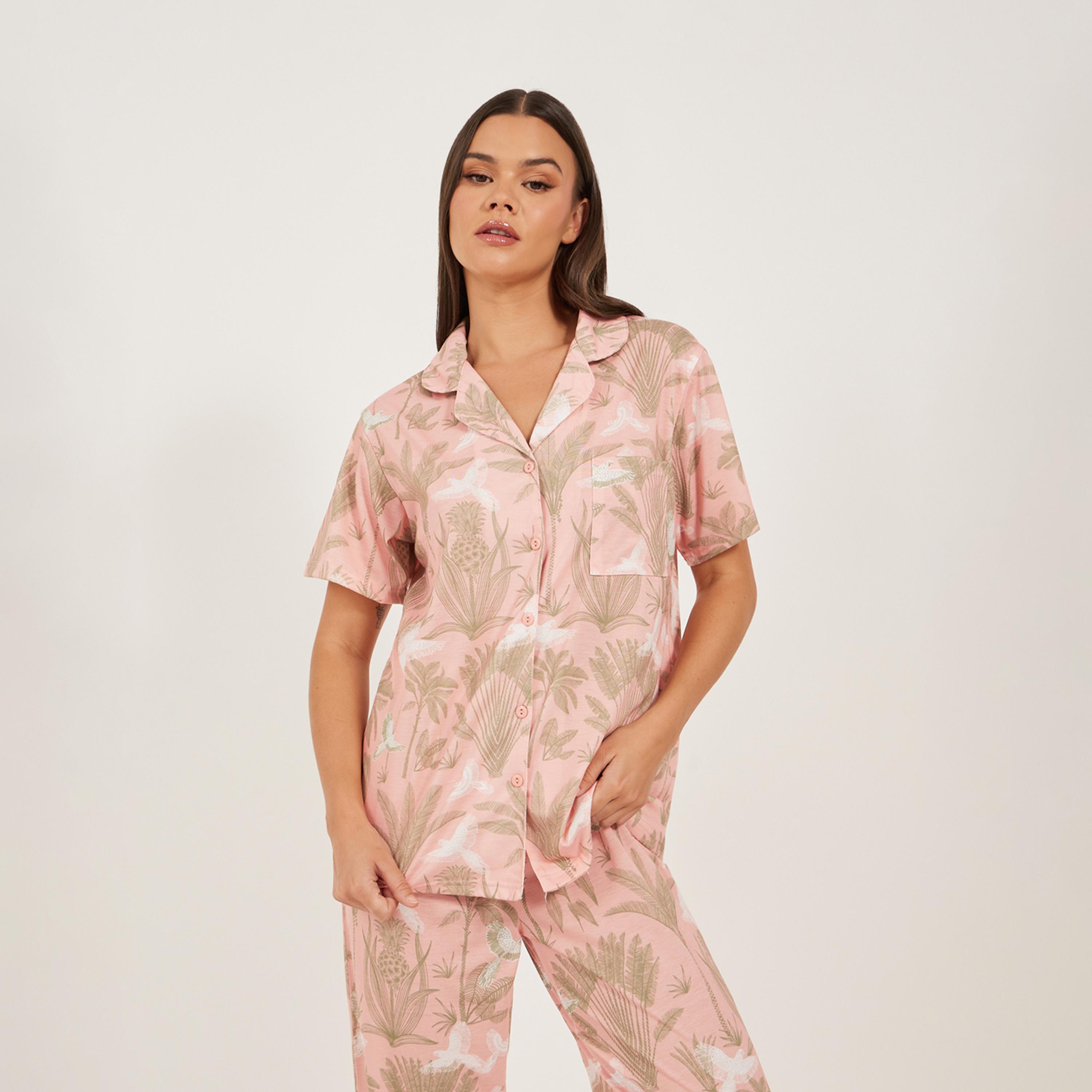 ستايلي - طقم قميص بطبعة استوائية مع بنطال بيجامة-women-clothing-nightwear-pyjamas-longsets-image-3