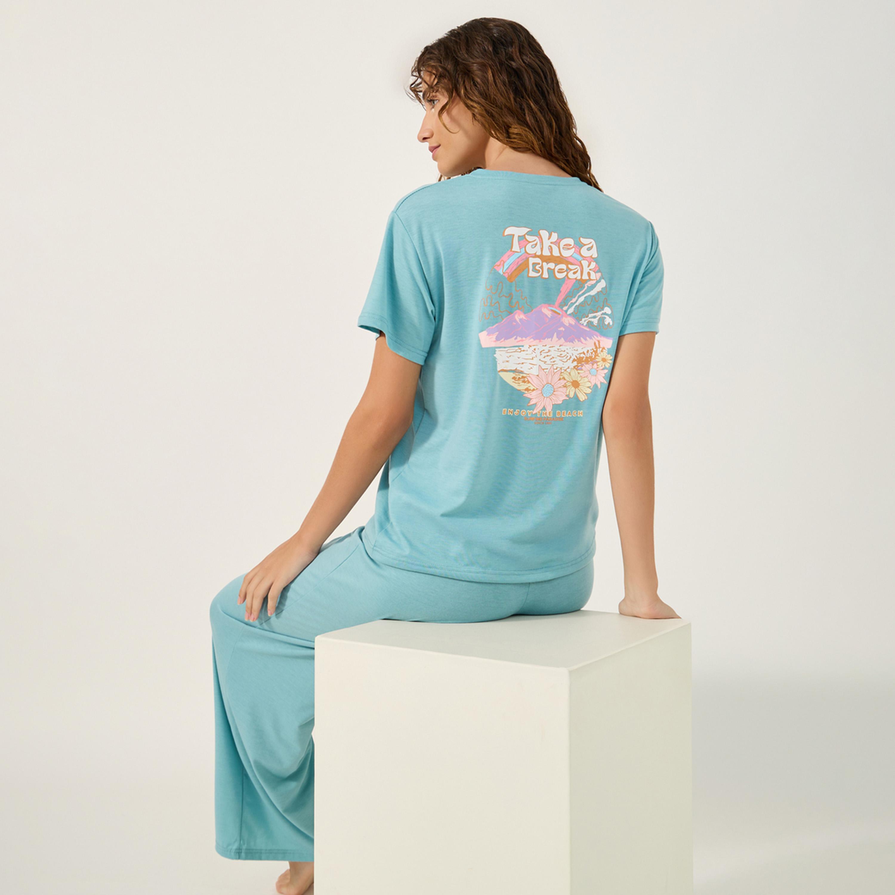 ستايلي - طقم تي شيرت بطبعة جرافيكية مع بنطال بيجامة-women-clothing-nightwear-pyjamas-longsets-image-2