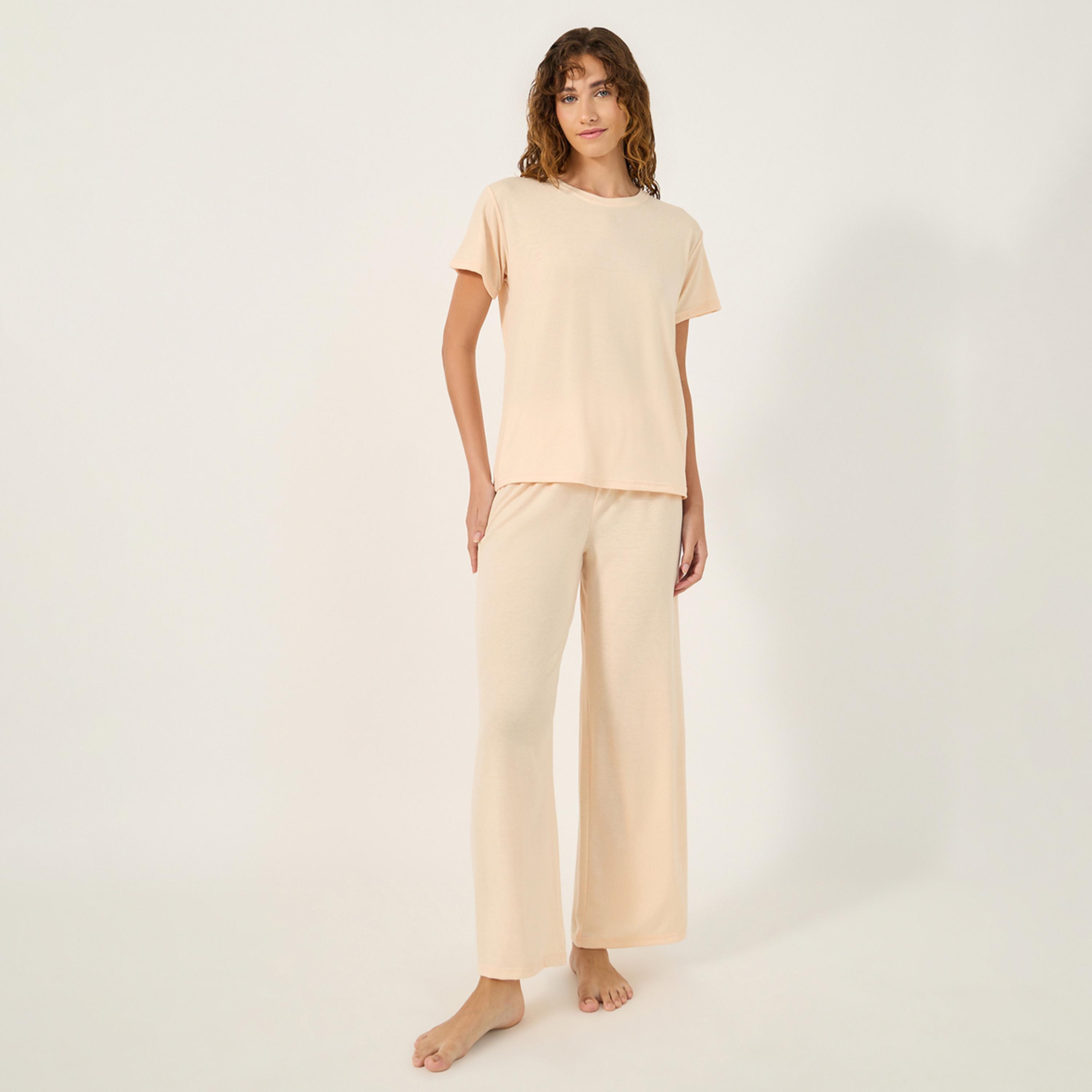 Styli Graphic Print Round Neck T-Shirt and Pyjama Set-women-clothing-nightwear-pyjamas-longsets-image-1