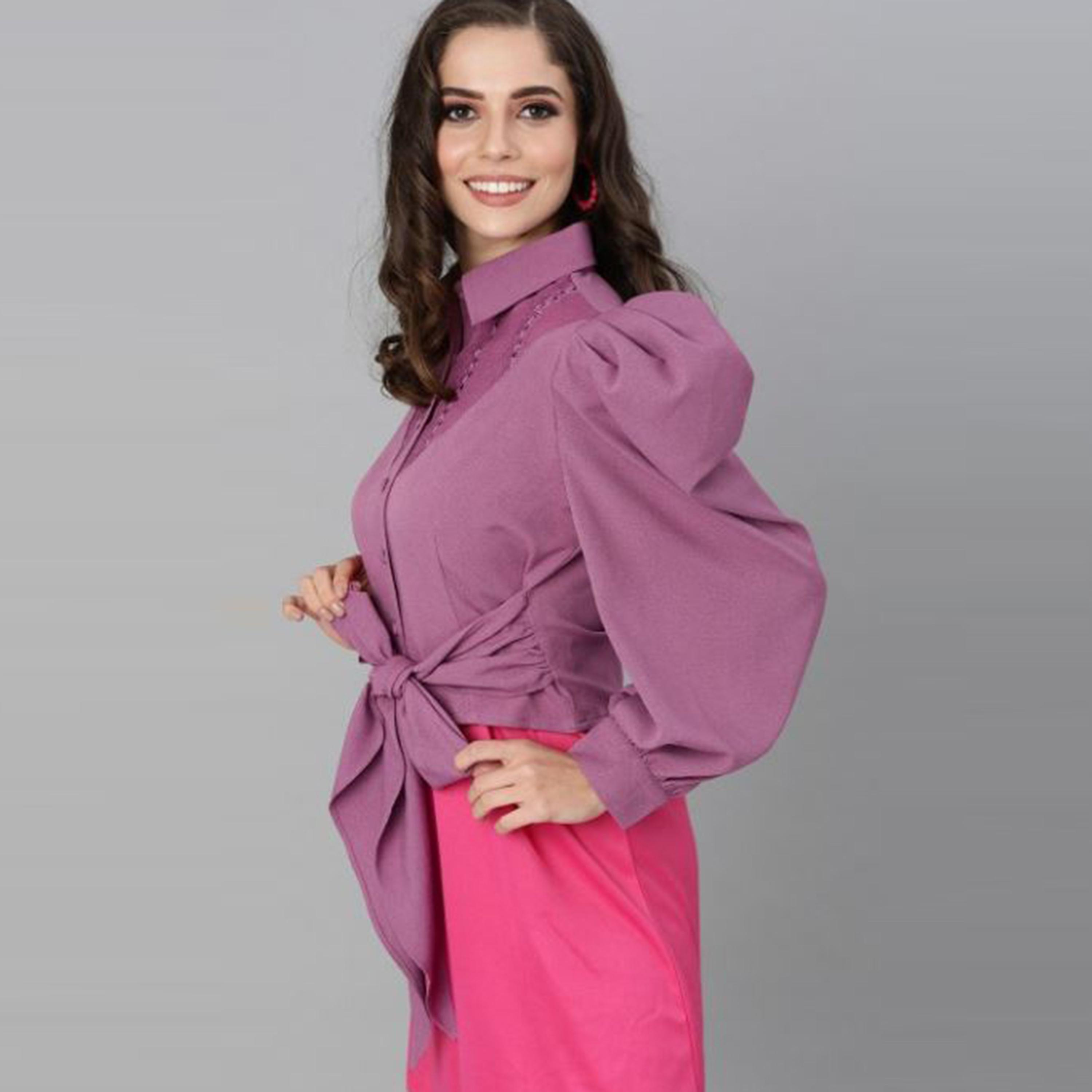 كاشوالي × ستايلي - قميص قصير بجزء مطرز مع رباط خصر-women-clothing-shirtsandblouses-shirts-image-4