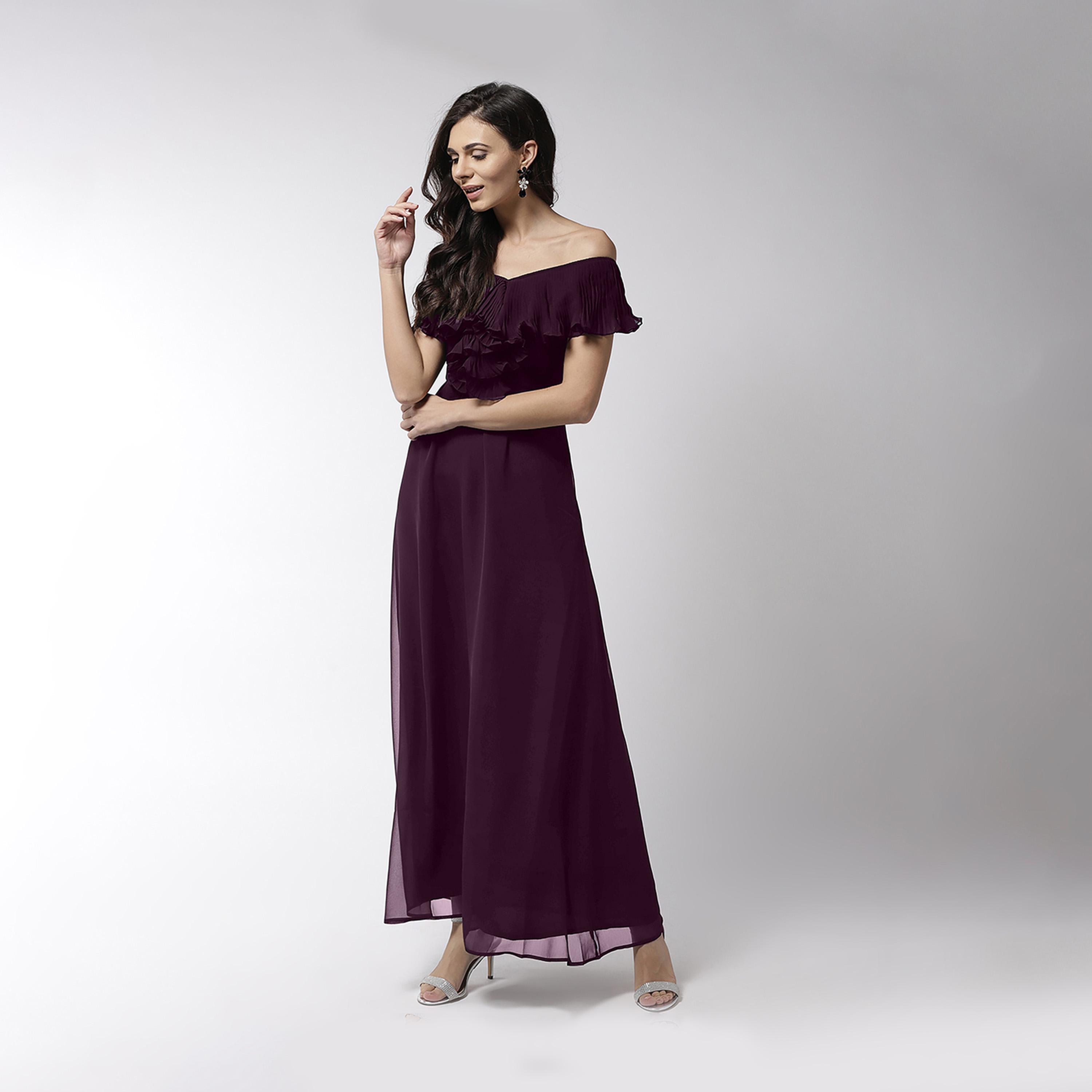 Mish X Styli Wine Accordion Pleat Detail Maxi Dress With Flared Hem-women-clothing-dresses-image-4