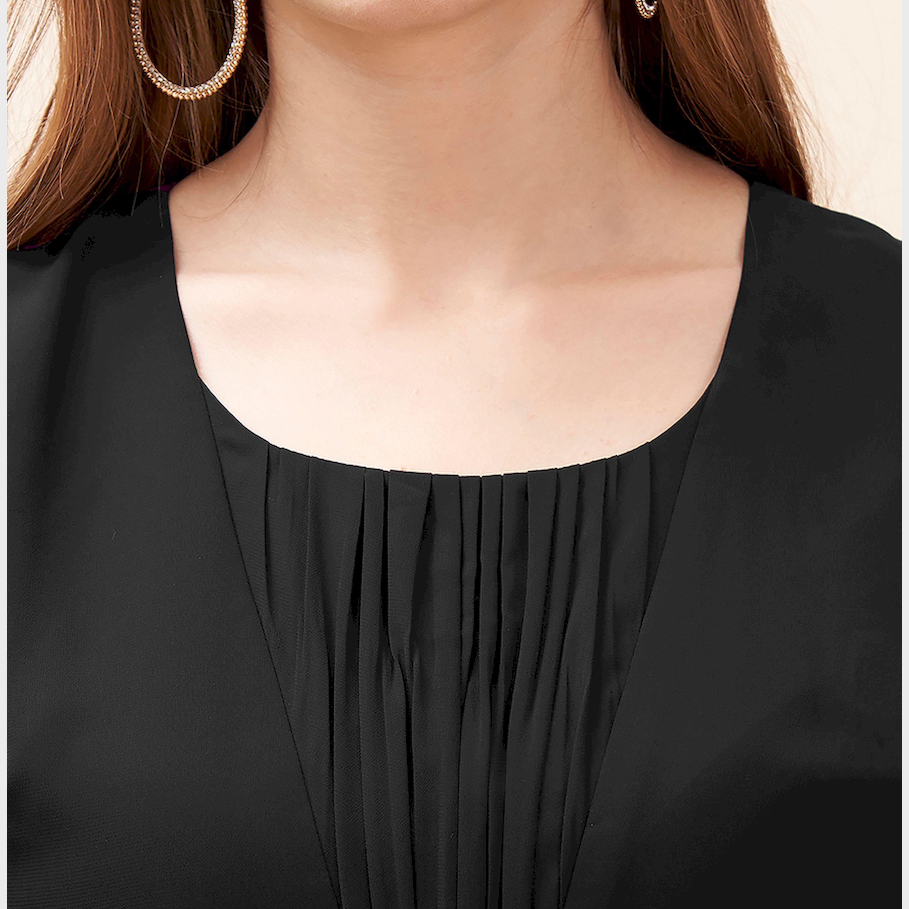 ميش × ستايلي - فستان ماكسي أسود برقبة دائرية وتفاصيل تطريز عند الخصر-women-clothing-dresses-image-2