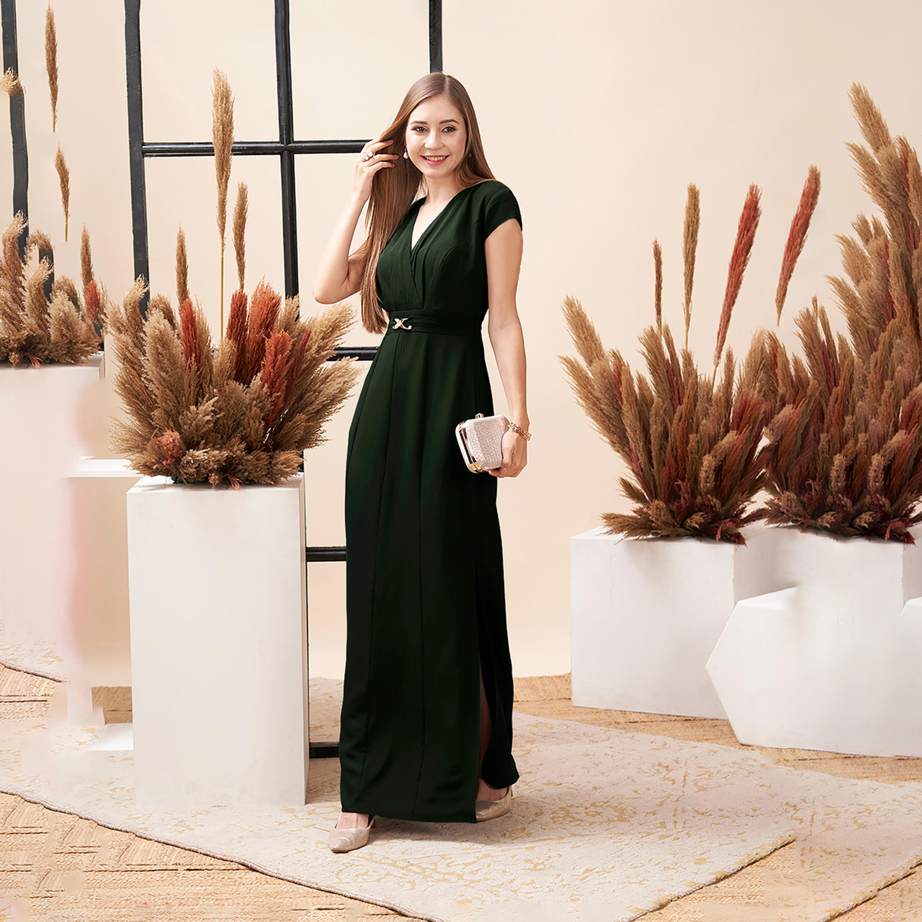 ميش × ستايلي - فستان ماكسي زيتوني بفتحة رقبة على شكل V وحزام في المنتصف-women-clothing-dresses-image-1
