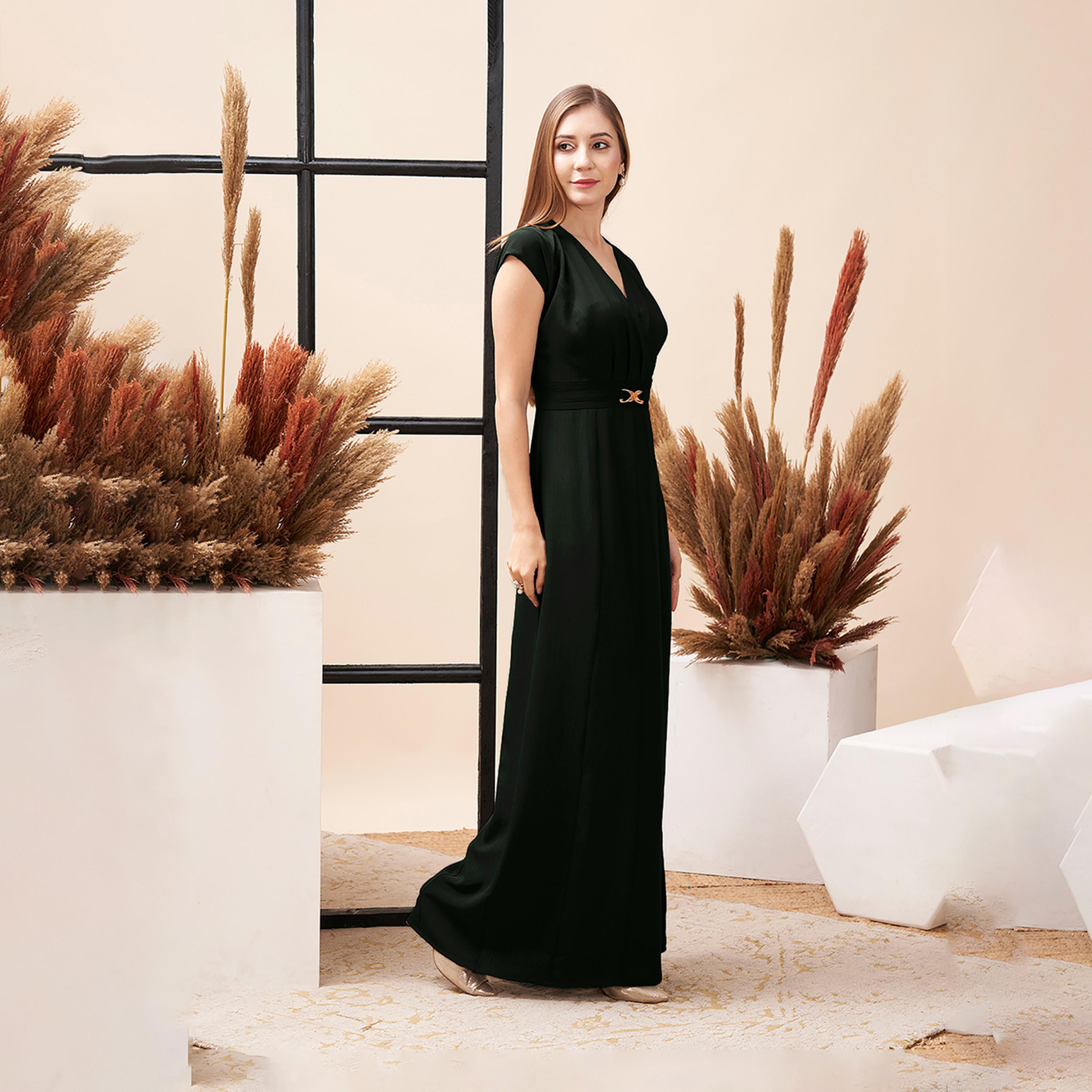 ميش × ستايلي - فستان ماكسي زيتوني بفتحة رقبة على شكل V وحزام في المنتصف-women-clothing-dresses-image-3