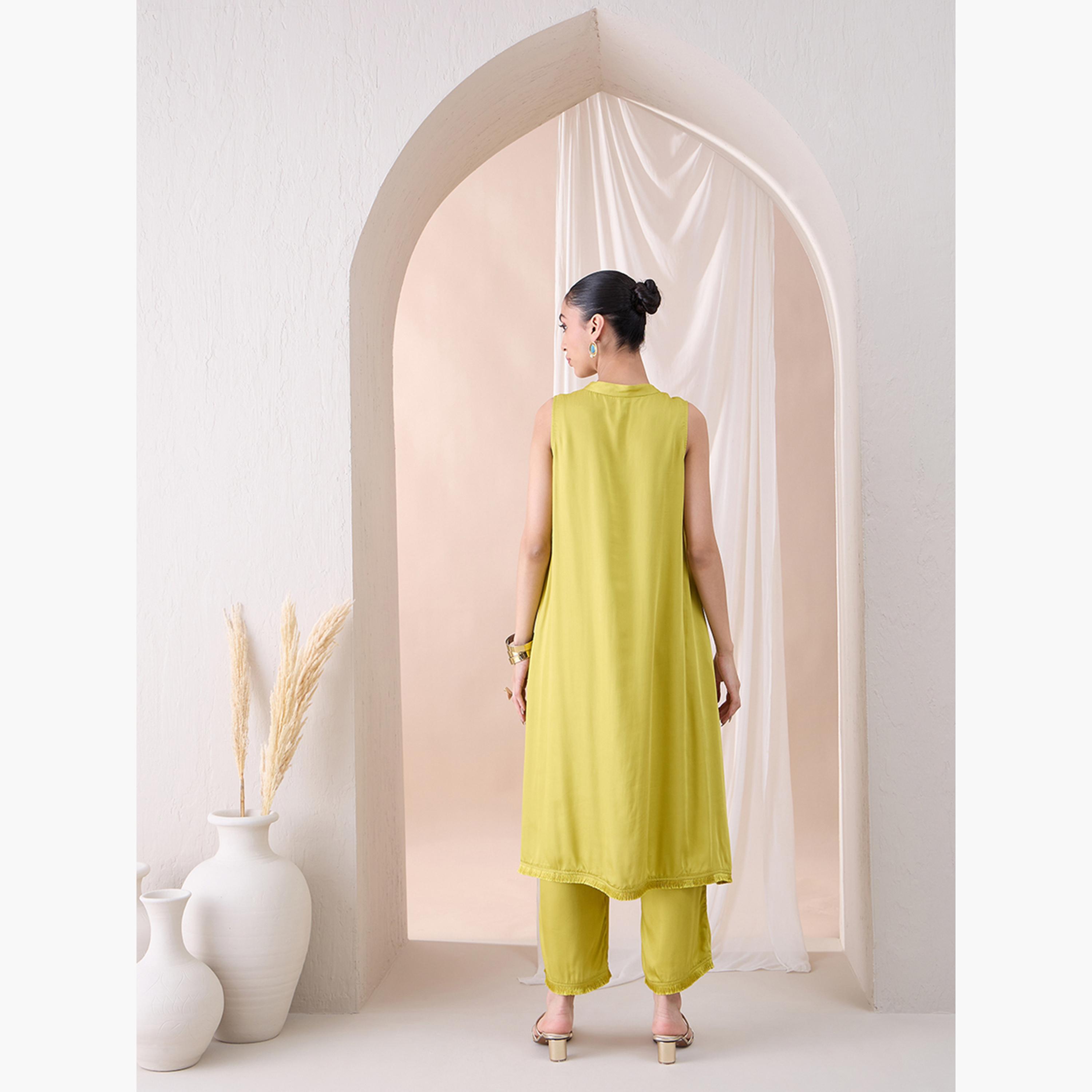 Femmella X Styli Sleeveless Mandarin Collar Long Kurta With Straight Pant-women-clothing-coordsets-image-2