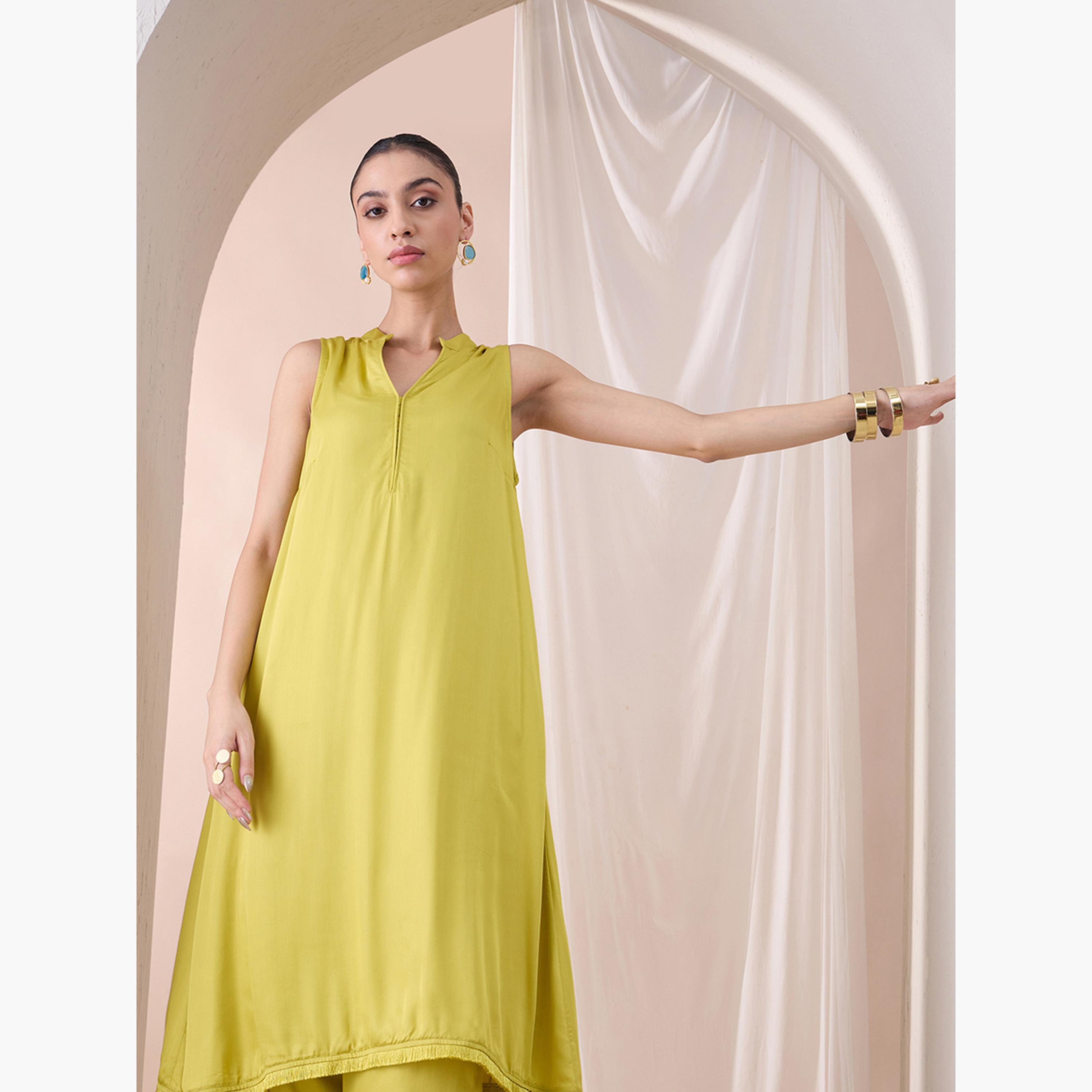 Femmella X Styli Sleeveless Mandarin Collar Long Kurta With Straight Pant-women-clothing-coordsets-image-7