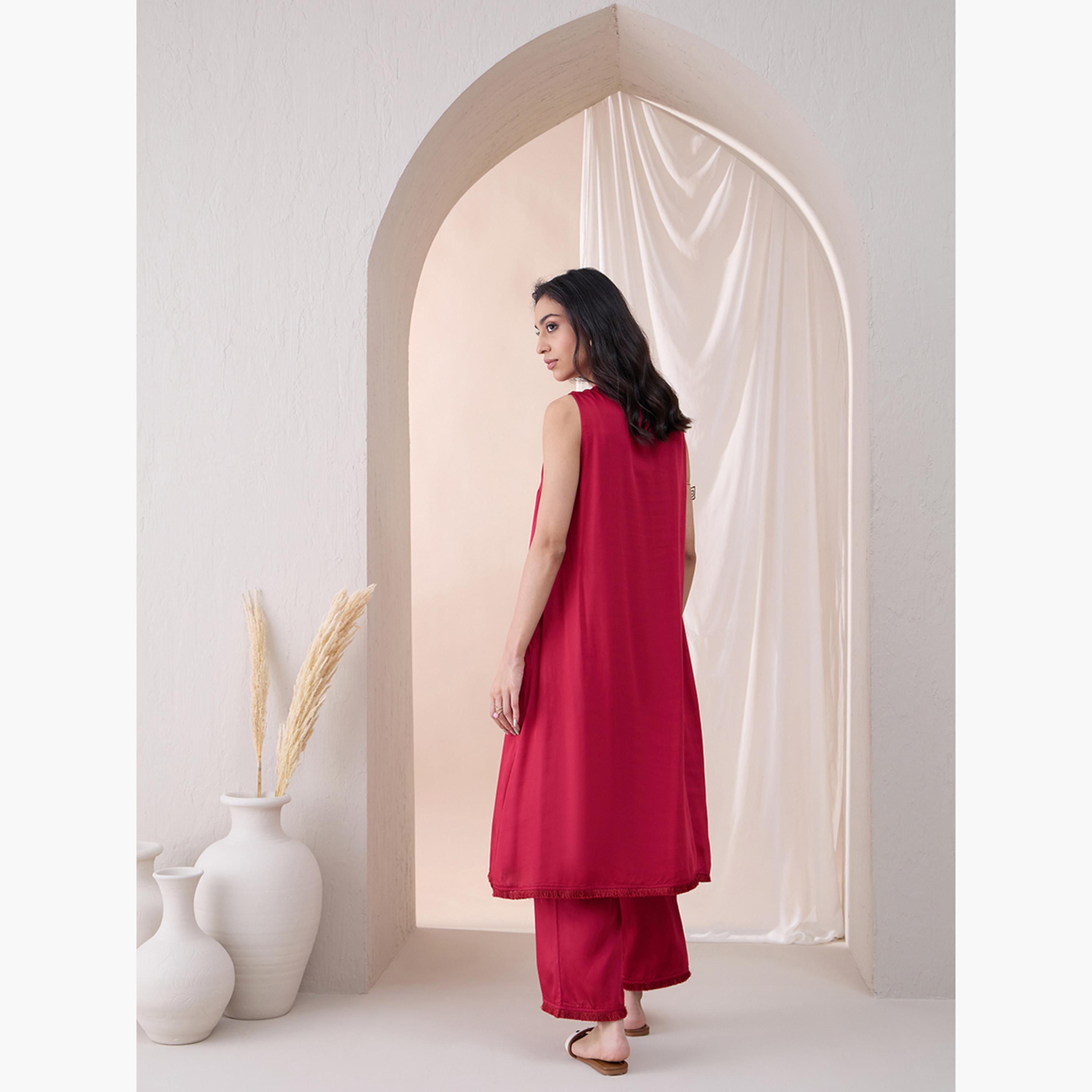 فيميلا × ستايلي - طقم قميص كورتا طويل بدون أكمام وياقة ماندرين مع بنطال مستقيم-women-clothing-coordsets-image-11