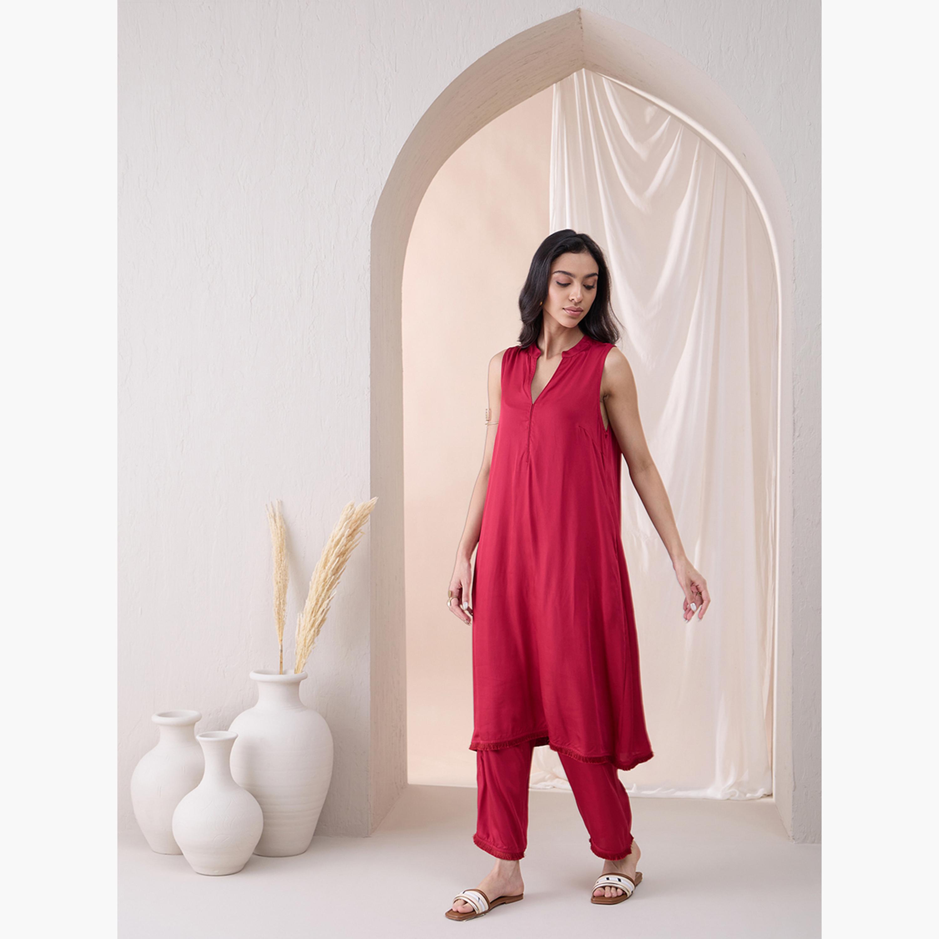 فيميلا × ستايلي - طقم قميص كورتا طويل بدون أكمام وياقة ماندرين مع بنطال مستقيم-women-clothing-coordsets-image-2