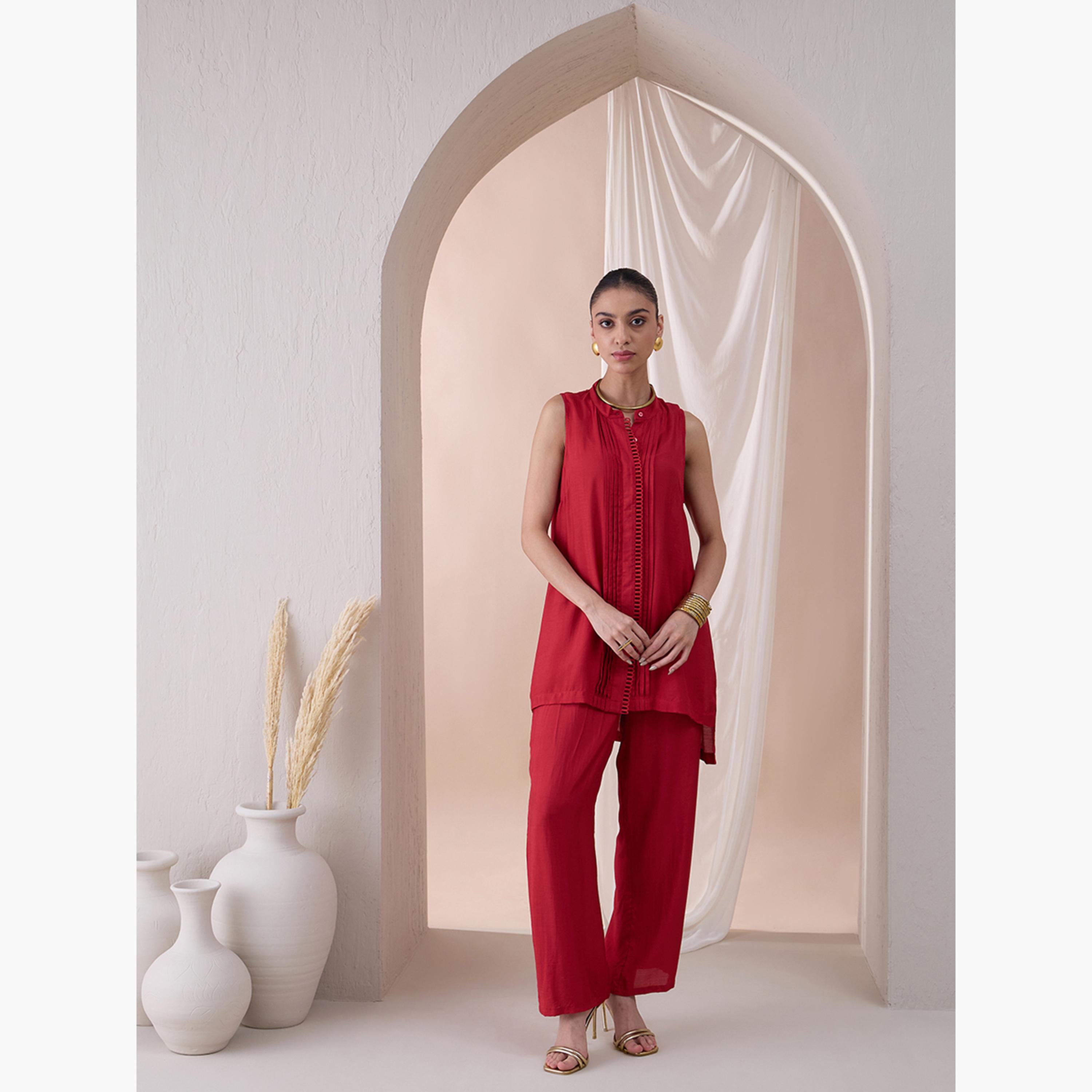 فيميلا × ستايلي - سترة بدون أكمام بحواف صدفية مع بنطال مستقيم-women-clothing-coordsets-image-1