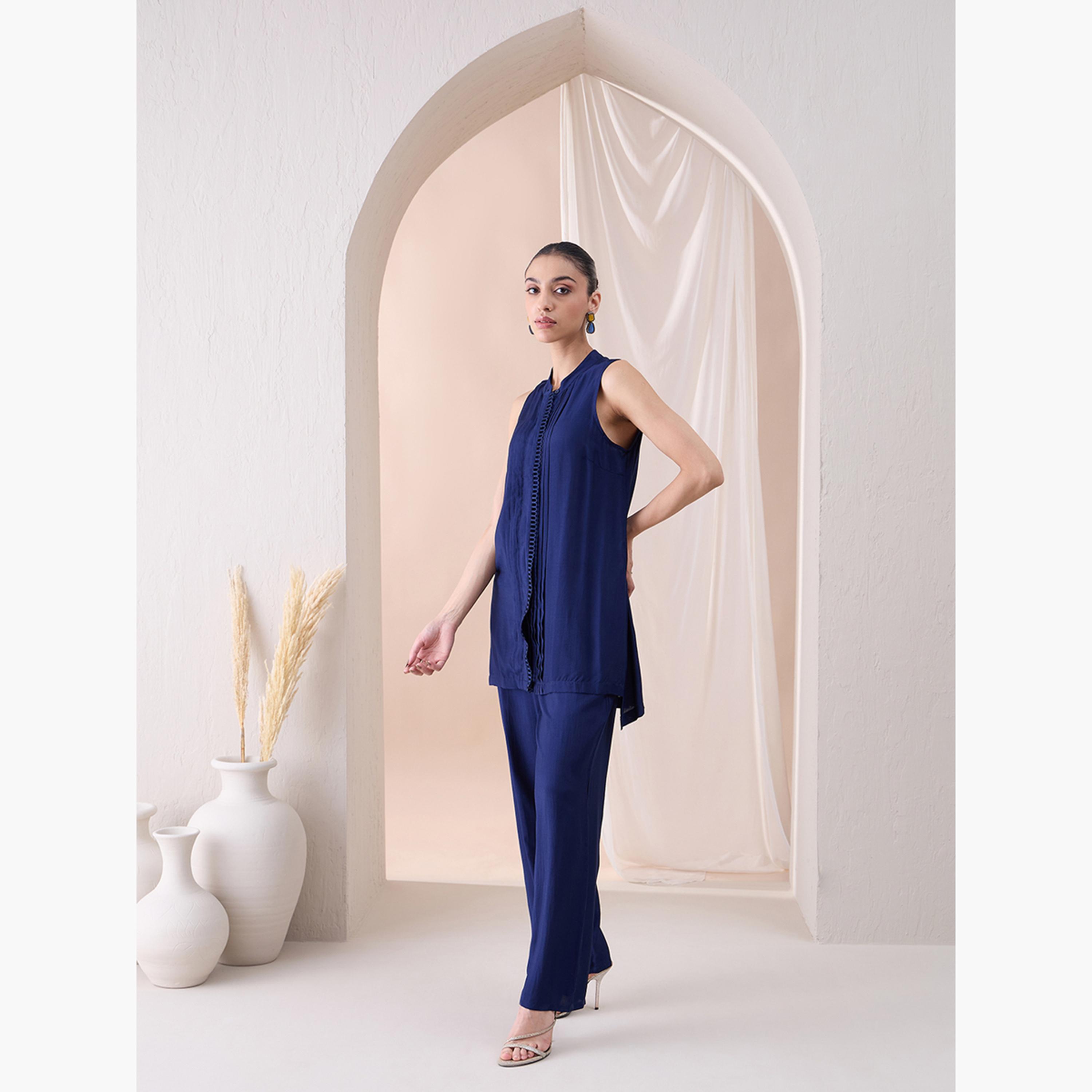 Femmella X Styli Sleeveless Scallop Trim Tunic With Straight Pant Co-Ords-women-clothing-coordsets-image-3