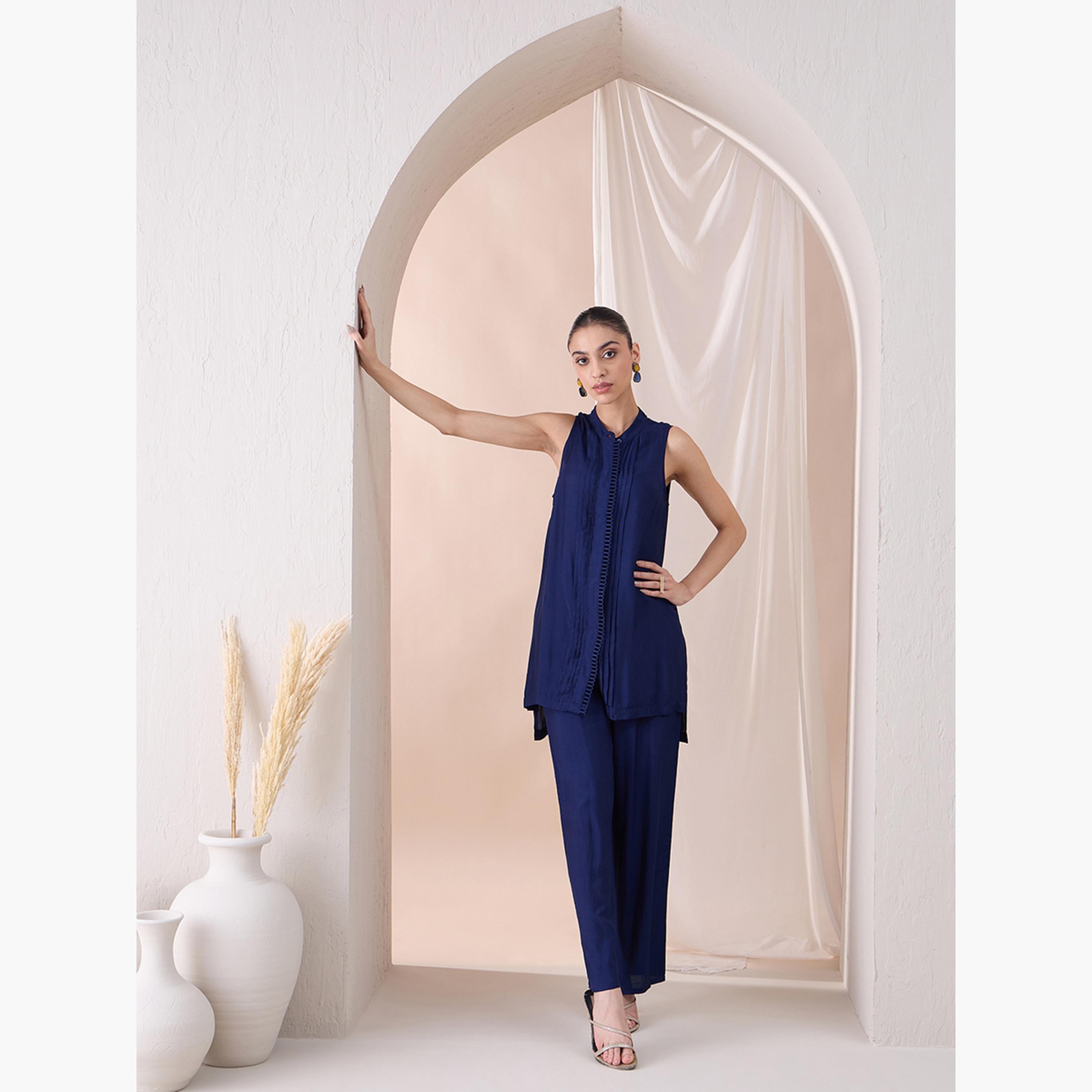 Femmella X Styli Sleeveless Scallop Trim Tunic With Straight Pant Co-Ords-women-clothing-coordsets-image-4