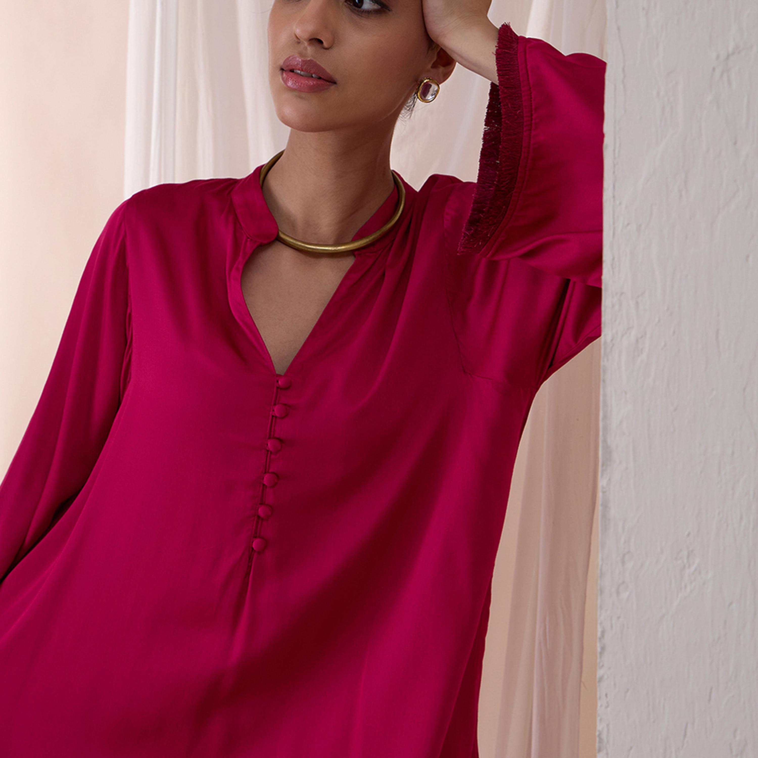 فيميلا × ستايلي -طقم قميص كورتا بتفاصيل أزرار وحاشية شراشيب مع بنطال مستقيم-women-clothing-coordsets-image-9