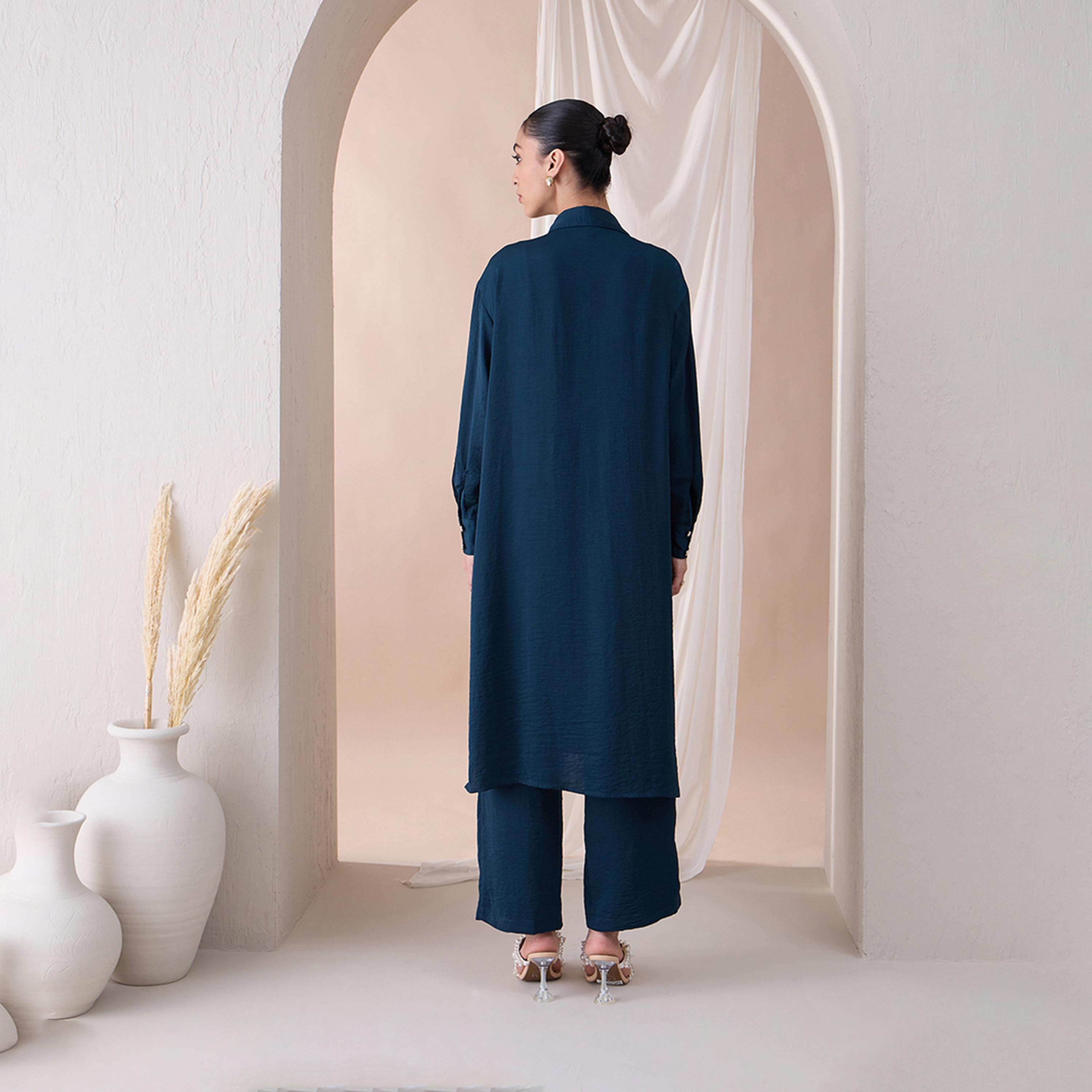فيميلا × ستايلي - قميص طويل بياقة دائرية مع بنطلون مستقيم-women-clothing-coordsets-image-2