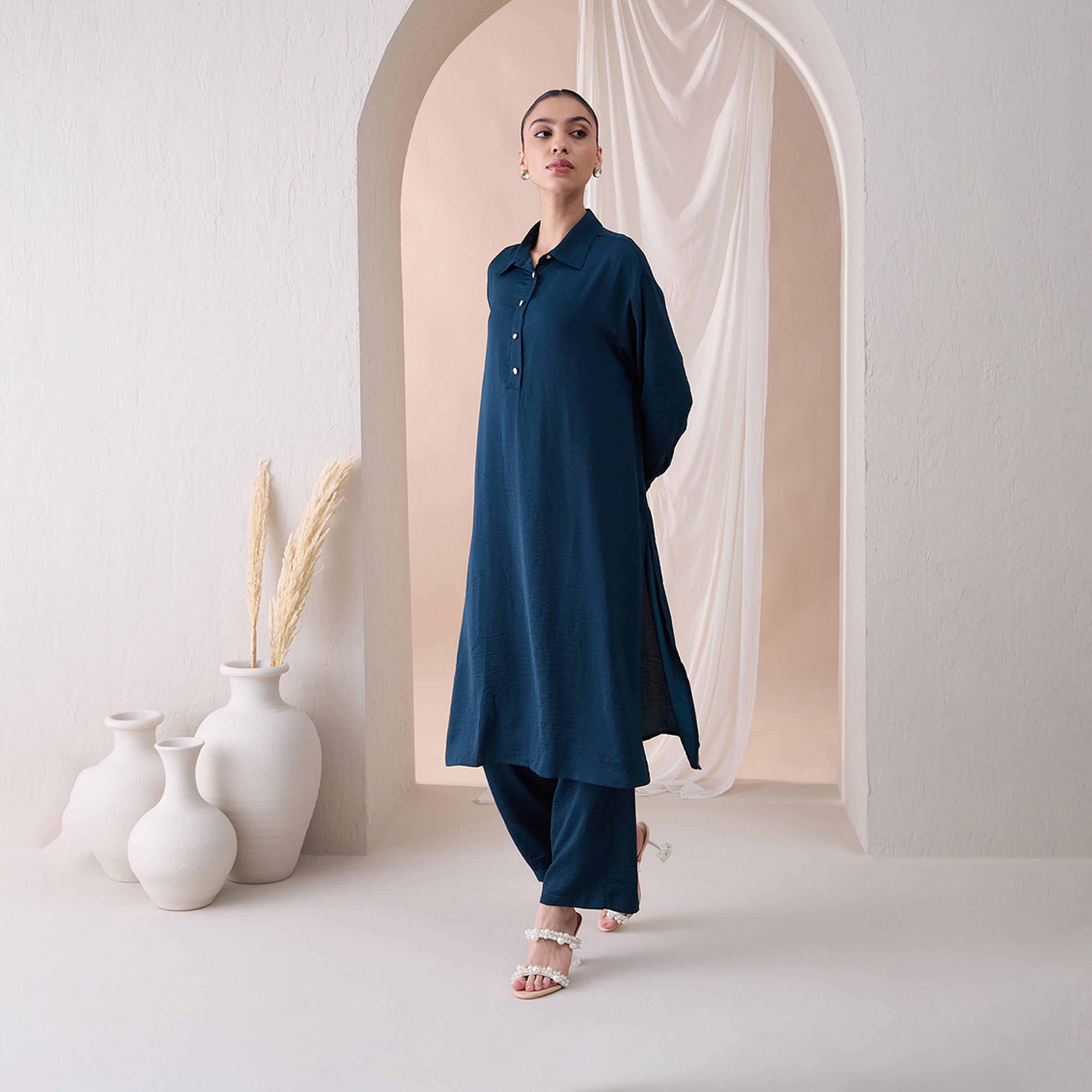 فيميلا × ستايلي - قميص طويل بياقة دائرية مع بنطلون مستقيم-women-clothing-coordsets-image-3