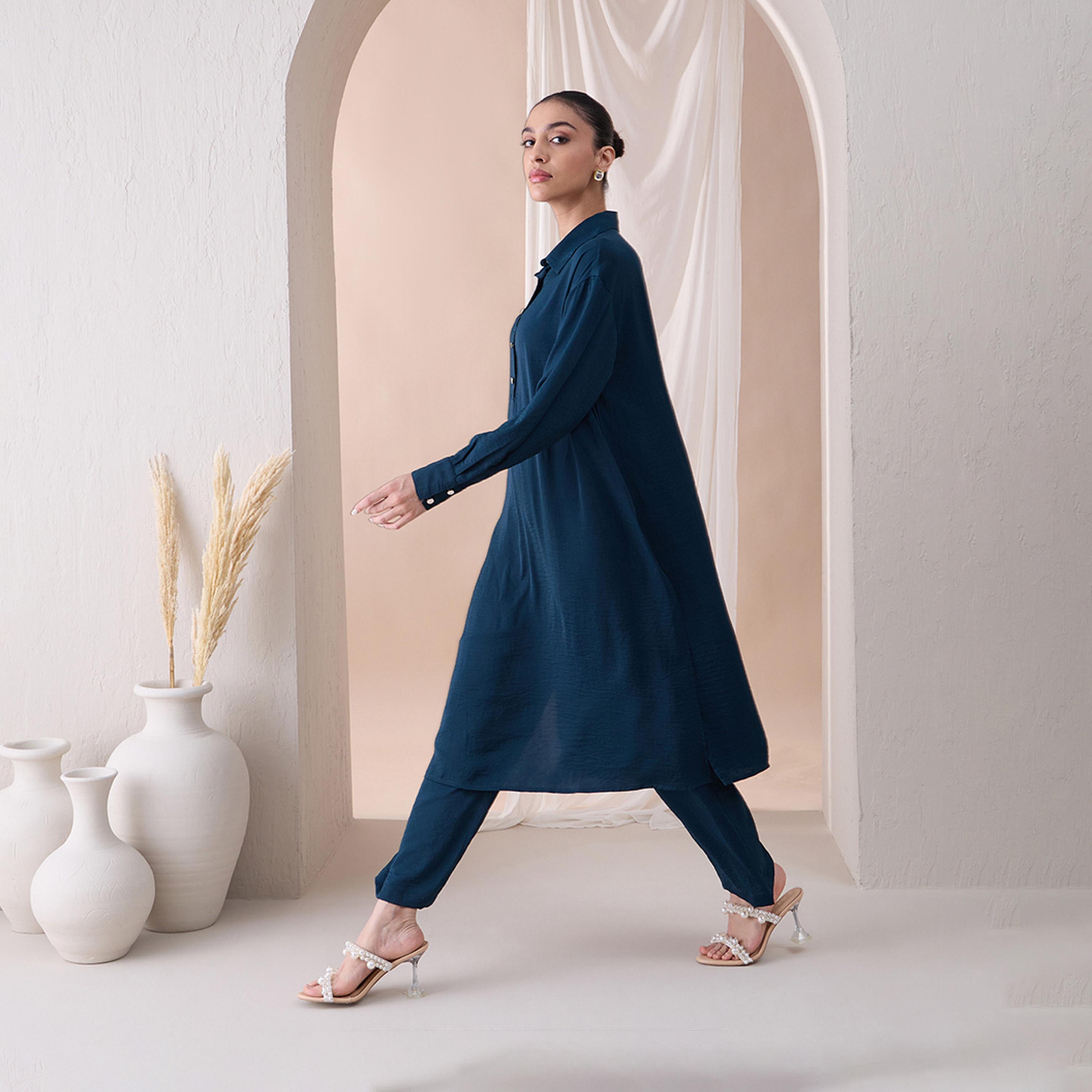 فيميلا × ستايلي - قميص طويل بياقة دائرية مع بنطلون مستقيم-women-clothing-coordsets-image-6
