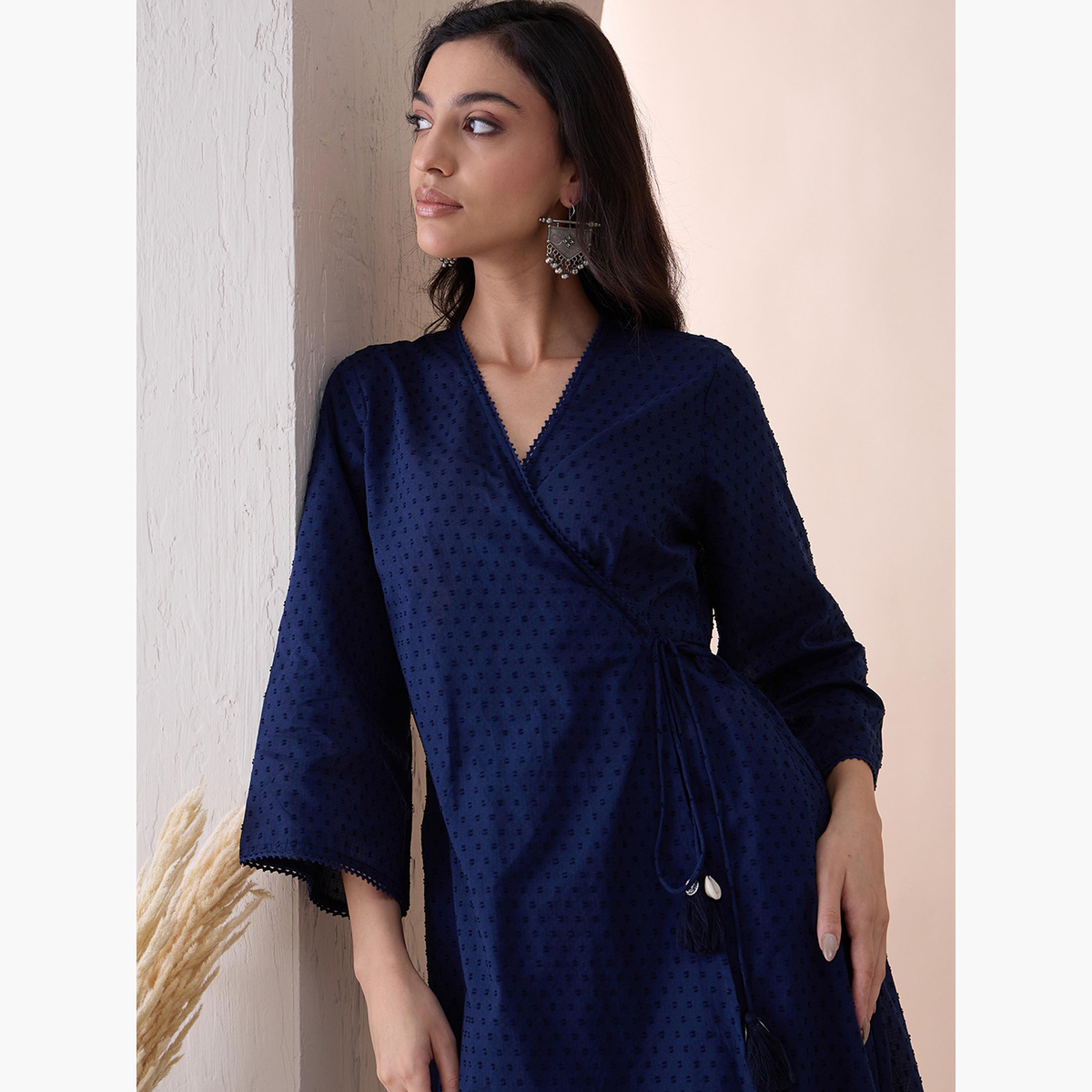 فيميلا × ستايلي - قميص كورتا من قماش دوبي مع بنطال مستقيم-women-clothing-coordsets-image-5