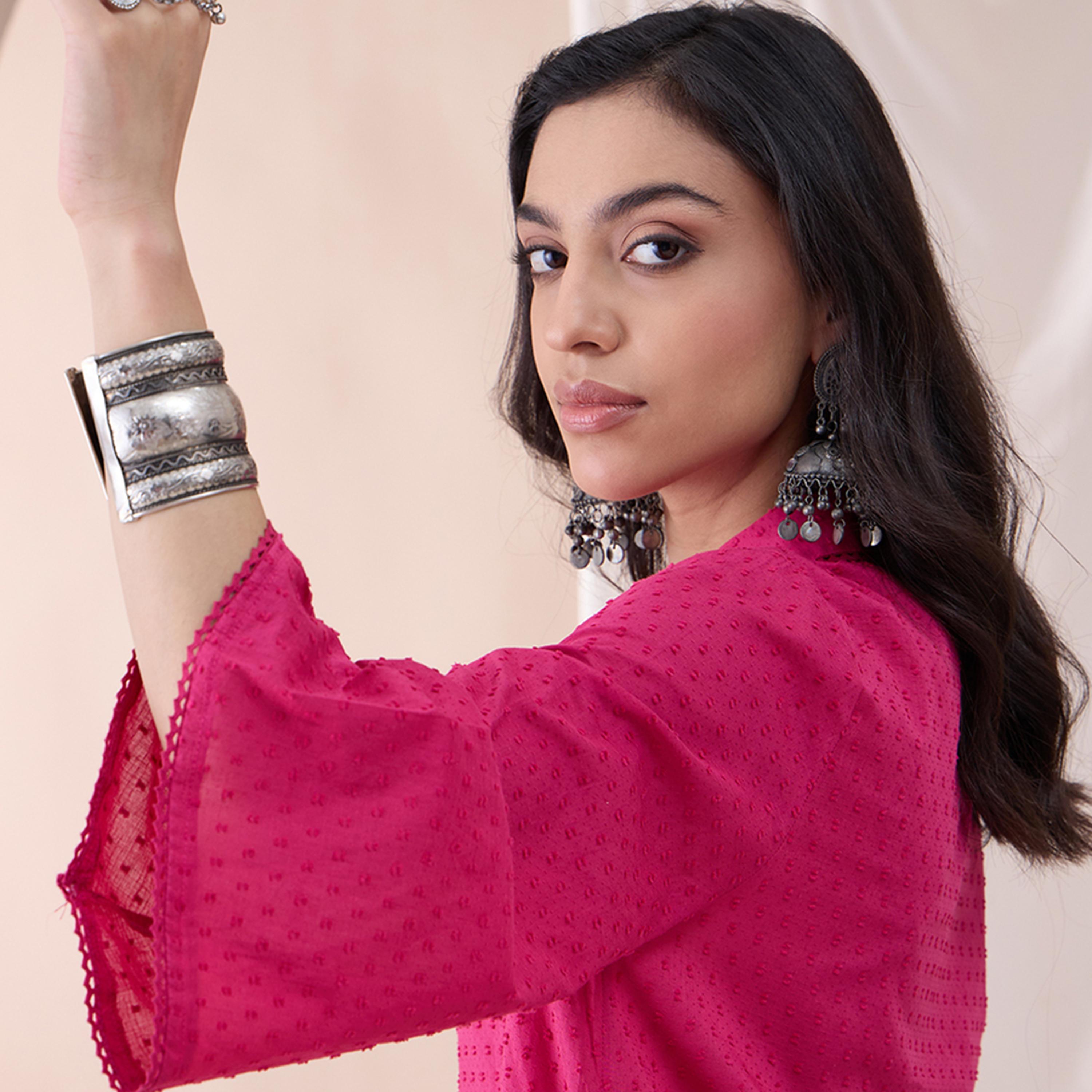 Femmella X Styli Cotton Textured Dobby Tassel Detail Tunic With Straight Pant Co-Ords-women-clothing-coordsets-image-4