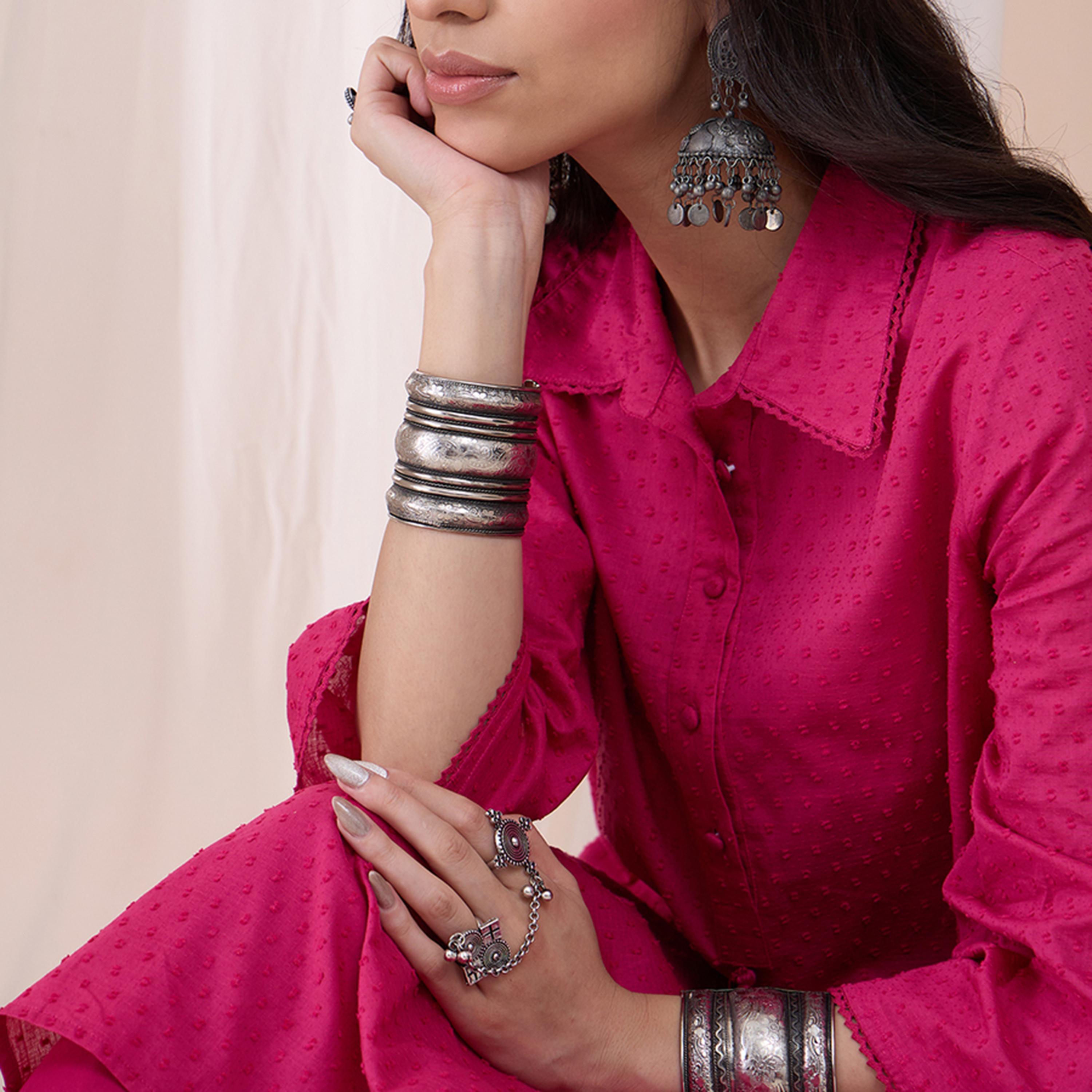 Femmella X Styli Cotton Textured Dobby Tassel Detail Tunic With Straight Pant Co-Ords-women-clothing-coordsets-image-8