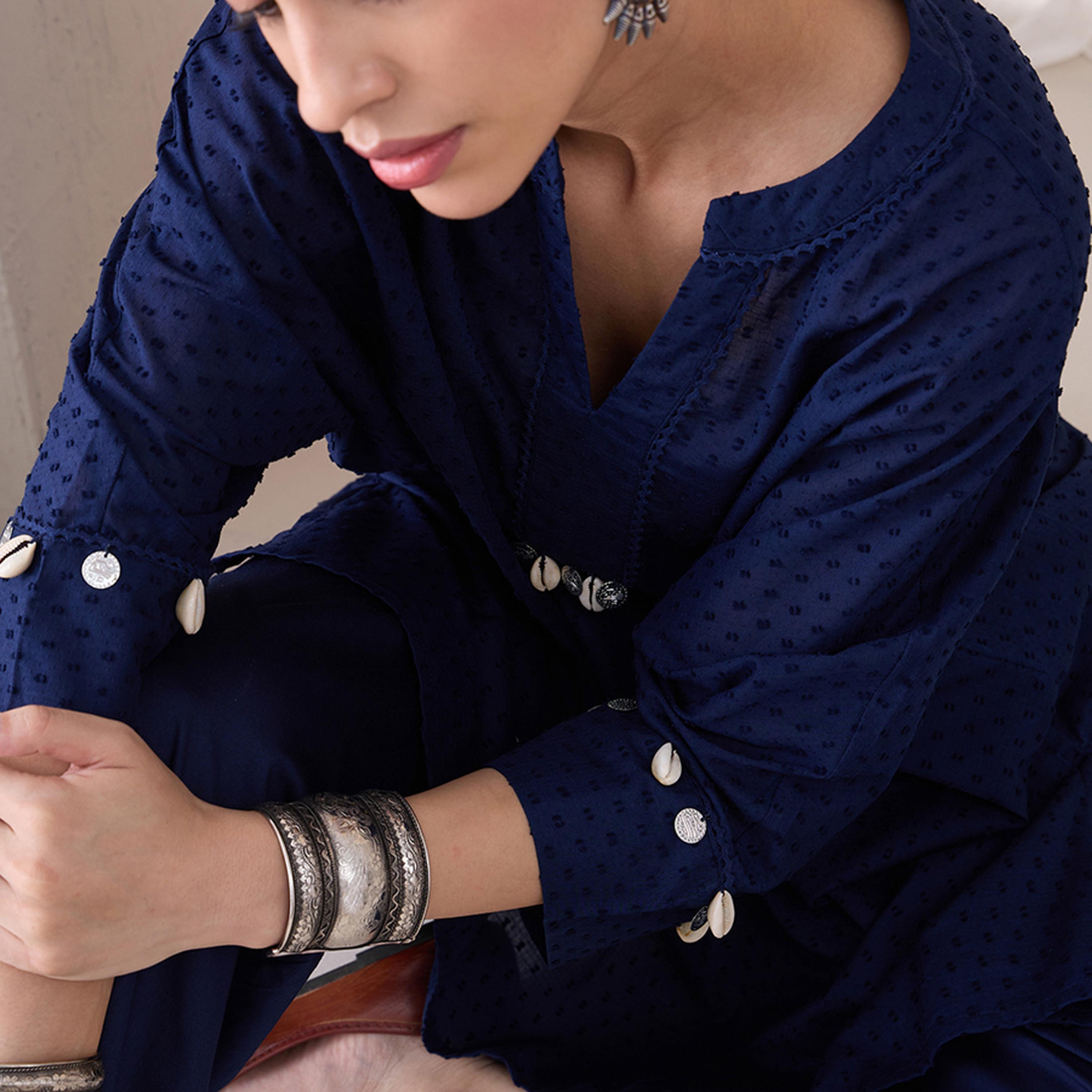 Femmella X Styli Textured Dobby High Low Kurta With Straight Pant Co-Ords-women-clothing-coordsets-image-5