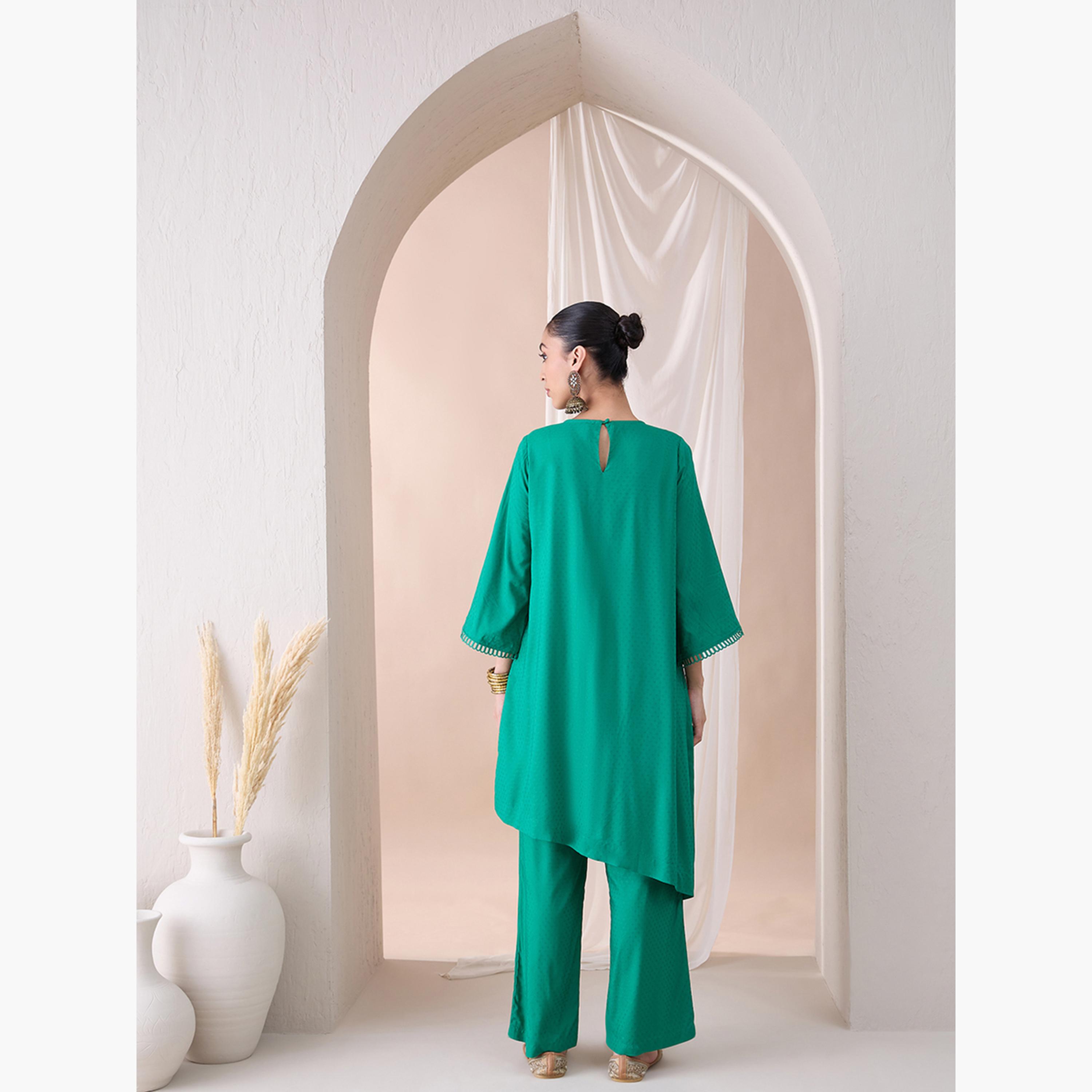 فيميلا × ستايلي - سترة فيسكوز ذات حاشية غير متماثلة مع بنطال مستقيم-women-clothing-coordsets-image-5