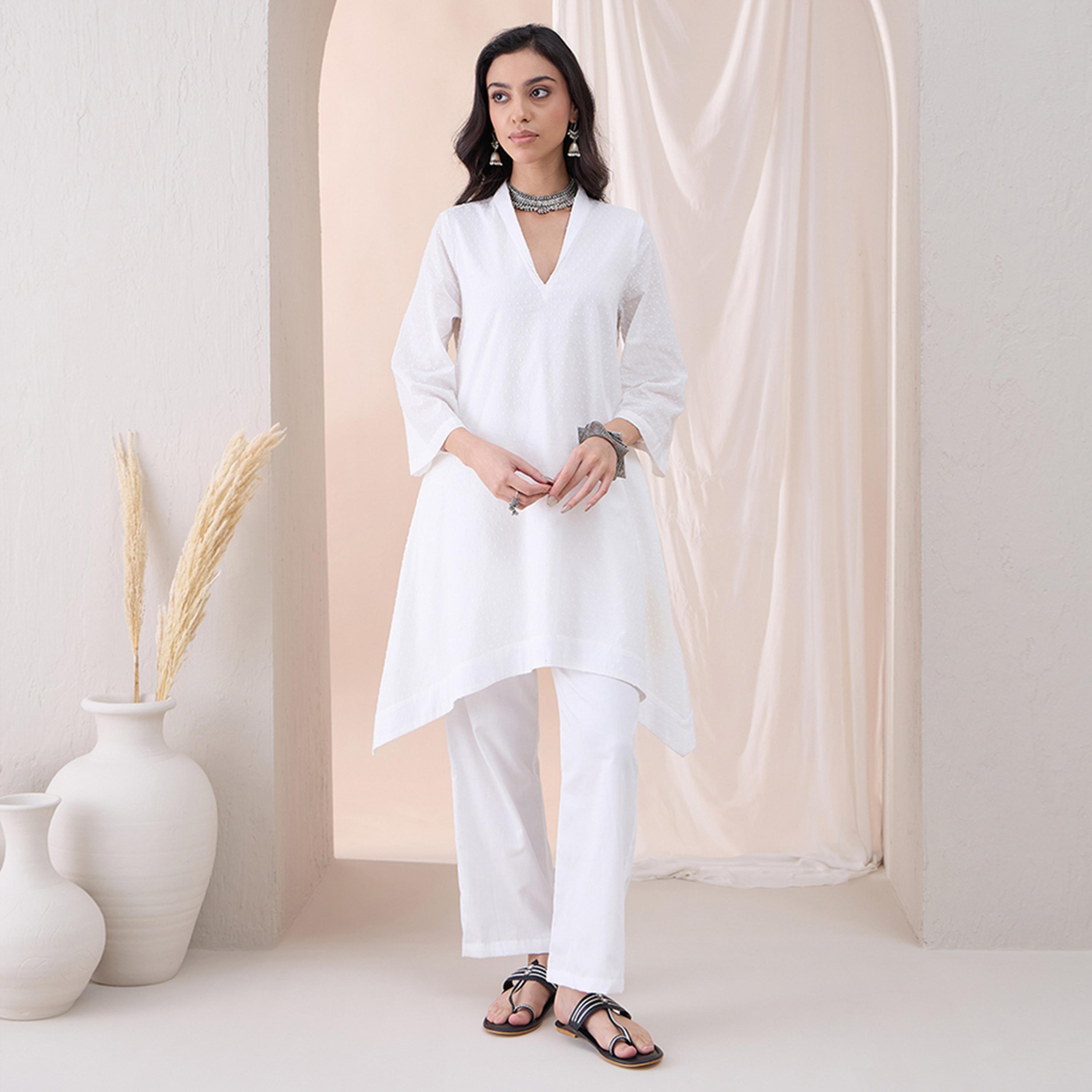 Femmella X Styli Textured Dobby V-Neck Tunic With Straight Pant Co-Ords-women-clothing-coordsets-image-1