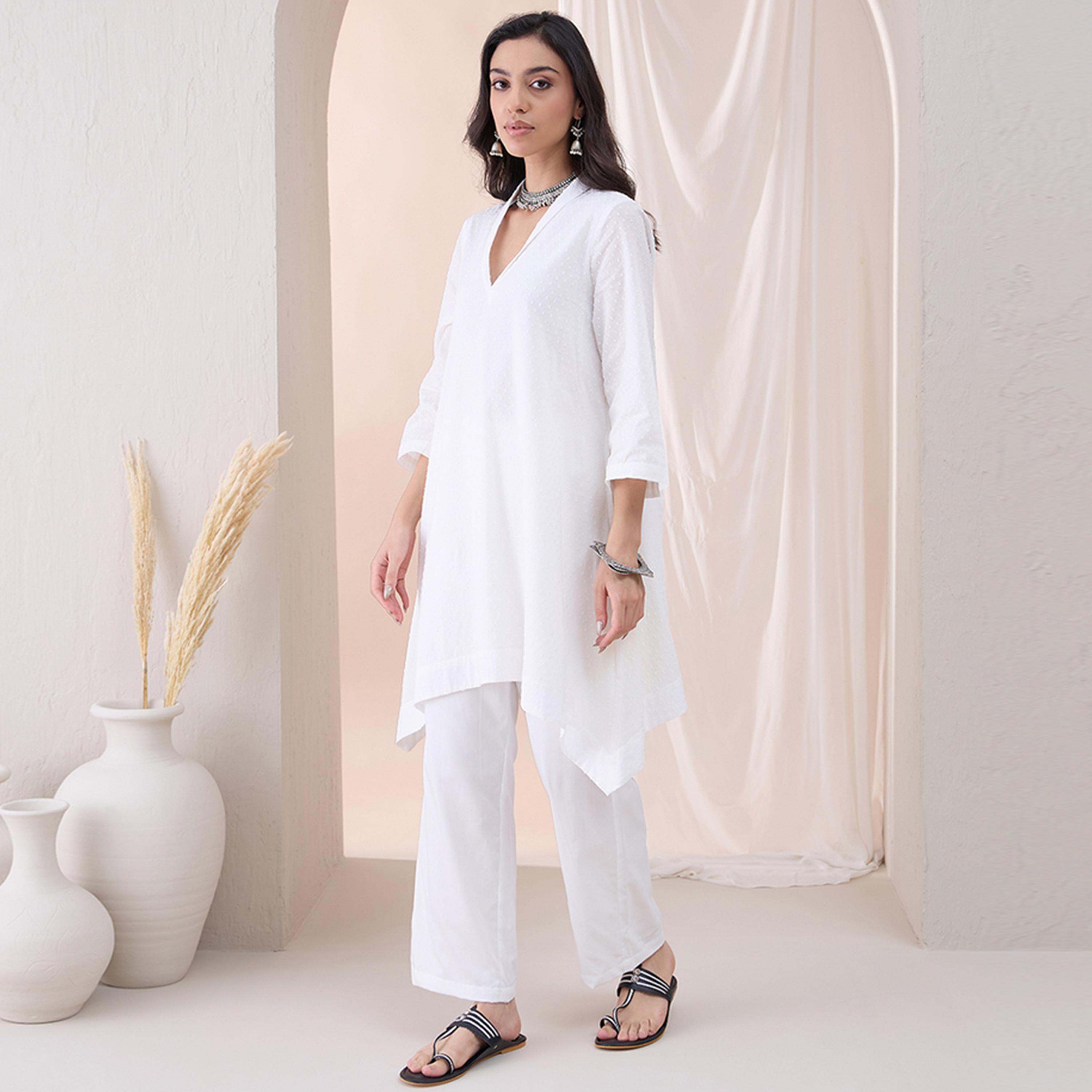 Femmella X Styli Textured Dobby V-Neck Tunic With Straight Pant Co-Ords-women-clothing-coordsets-image-2