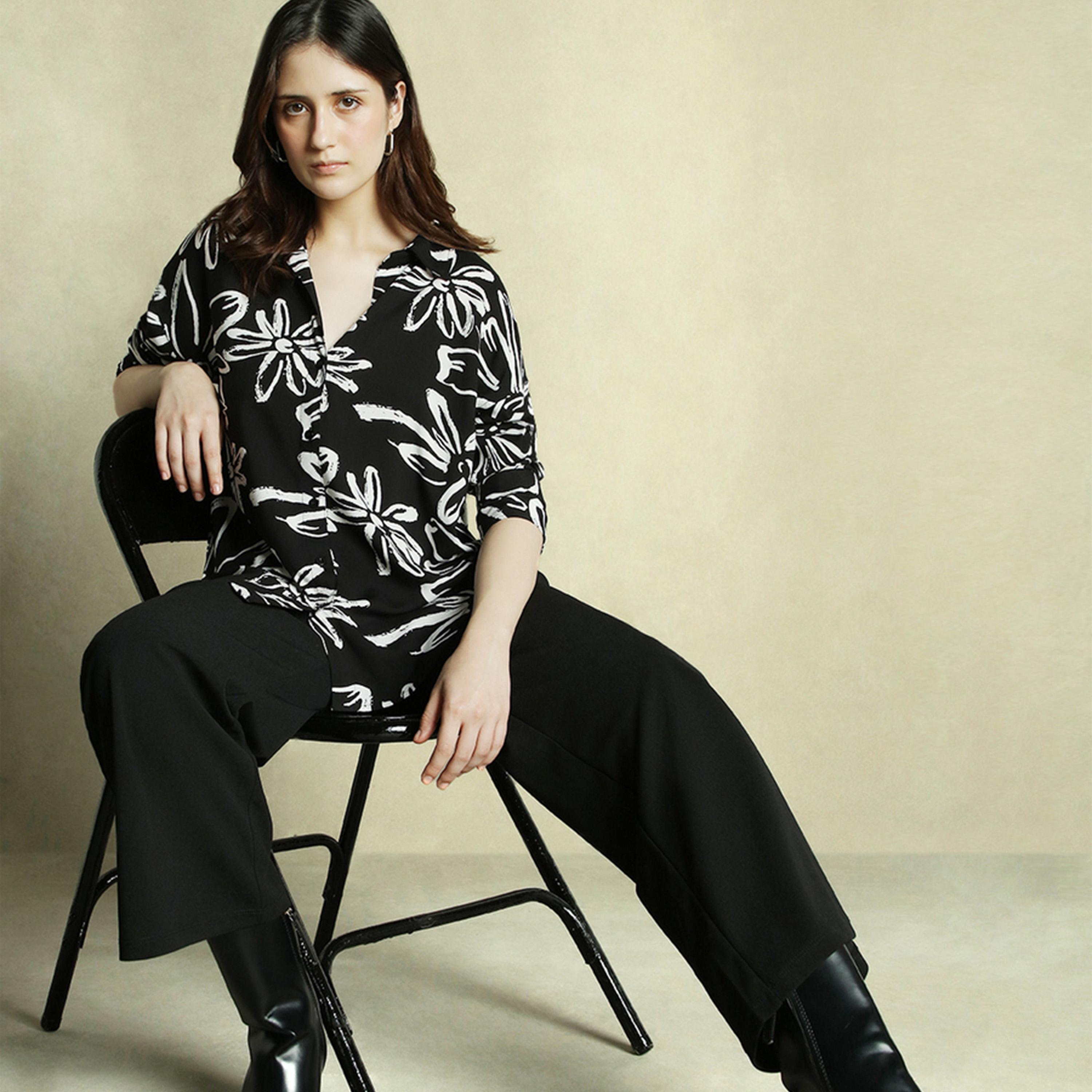 Dennis Lingo X Styli BLACK Oversized Spread Collar Regular Length Casual Occasion Printed Shirt-women-clothing-shirtsandblouses-shirts-image-5