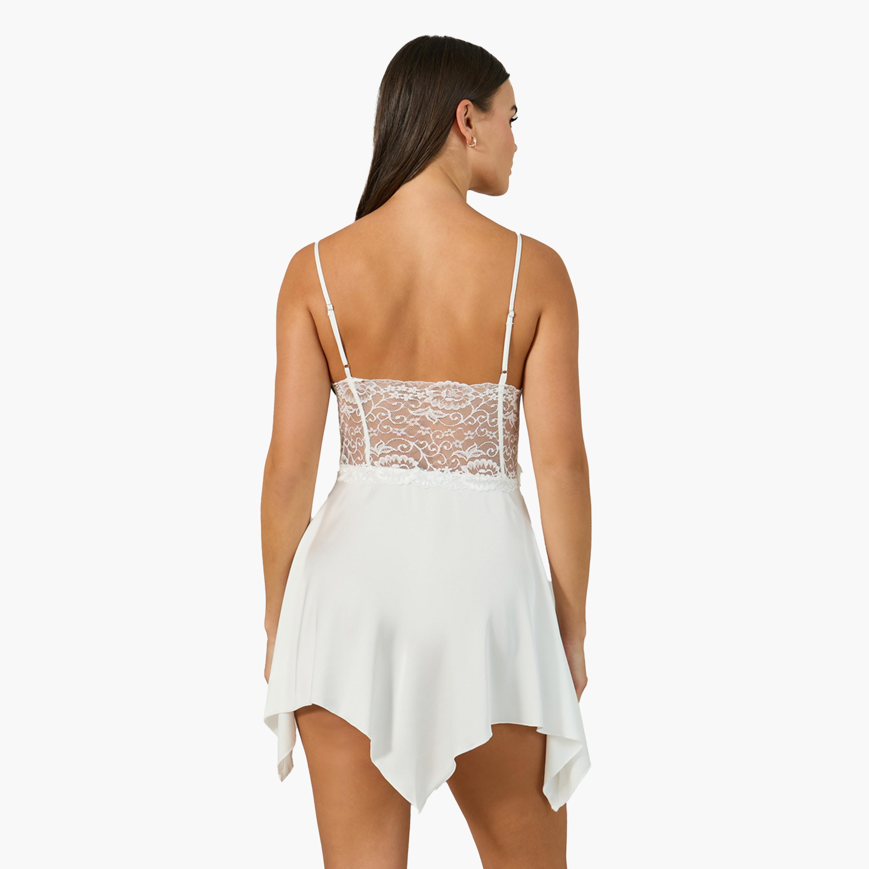 ستايلي-  بيبي دول بتفاصيل فراشة مع حاشية منديل-women-clothing-lingerie-babydollsandbodysuits-image-2