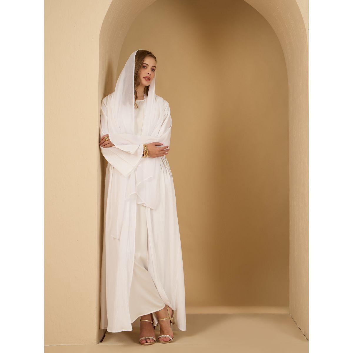 أميرة x ستايلي عباية بتفاصيل مُنمقة مع فستان ساتان ووشاح-women-arabicclothing-abayas-image-1