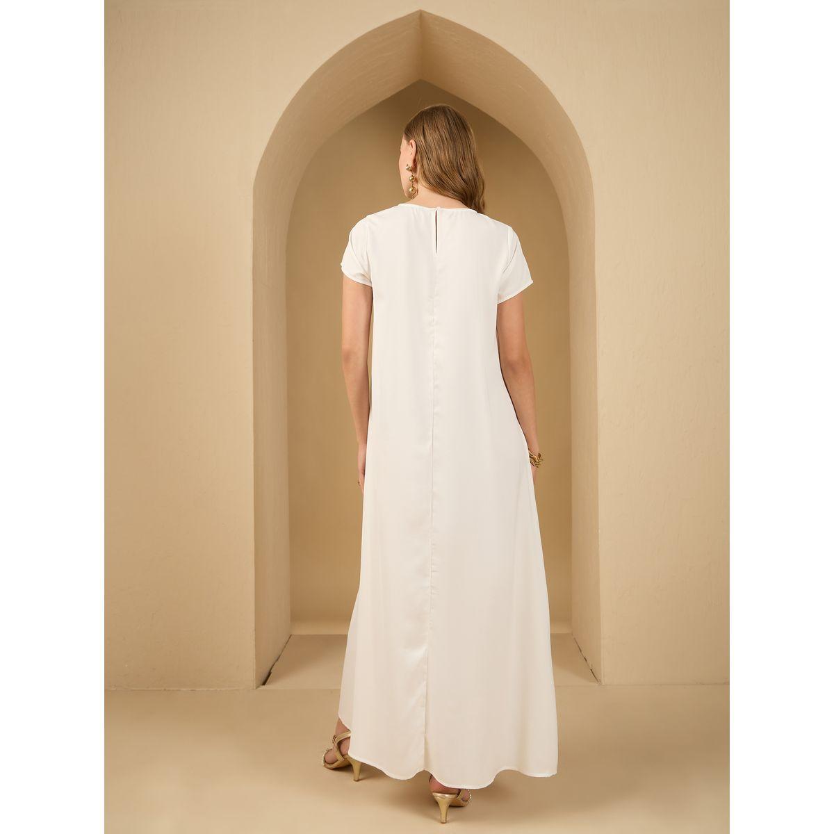 أميرة x ستايلي عباية بتفاصيل مُنمقة مع فستان ساتان ووشاح-women-arabicclothing-abayas-image-10