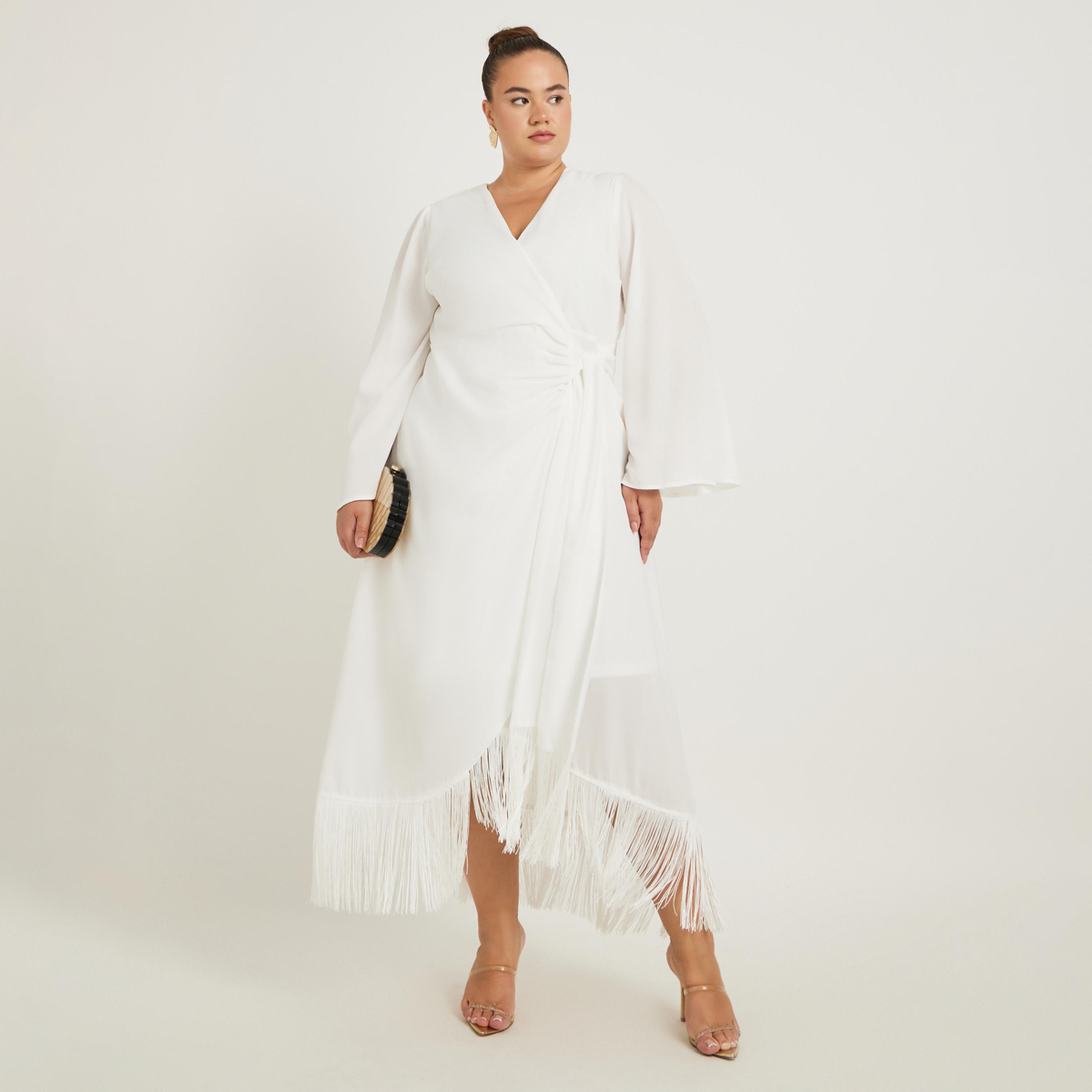 ستايلي - فستان ماكسي بأكمام طويلة ومقاس كبير مع حافة مزينة بالشراشيب-women-clothing-dresses-image-1