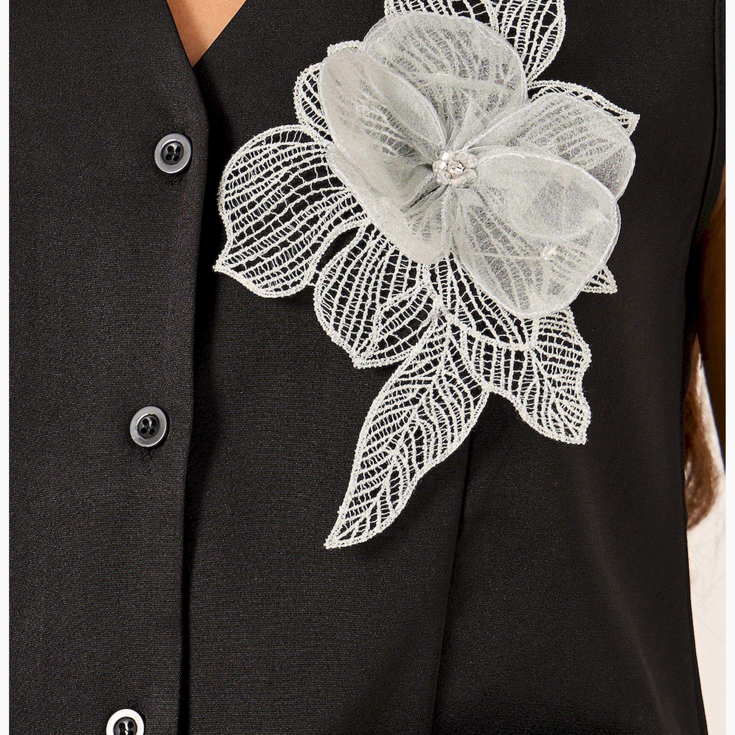 ستايلي - طقم أنيق من صدرية مزخرفة وبنطال واسع الساق-women-clothing-coordsets-image-4