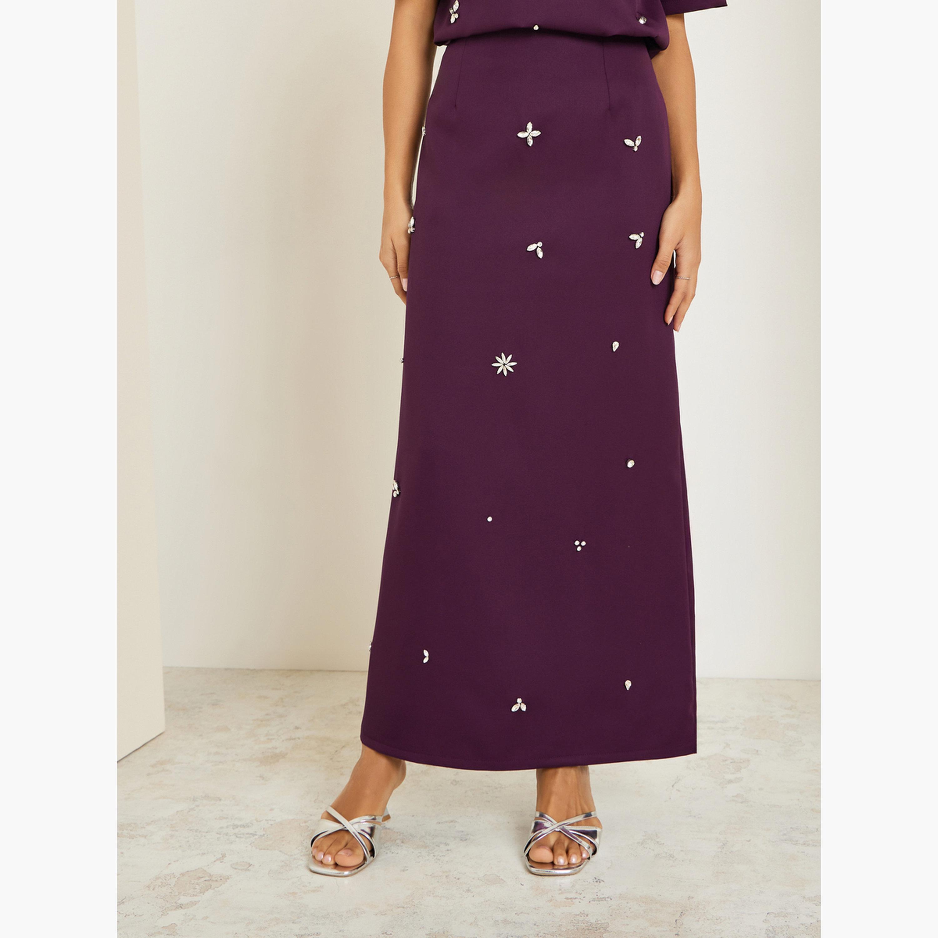 طقم منسق من تنورة وبلوزة منمقة-women-clothing-coordsets-image-5