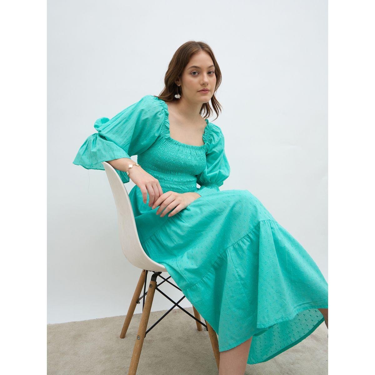 فستان ميدي بياقة مربعة وتفاصيل مُجمعة-women-clothing-dresses-image-6