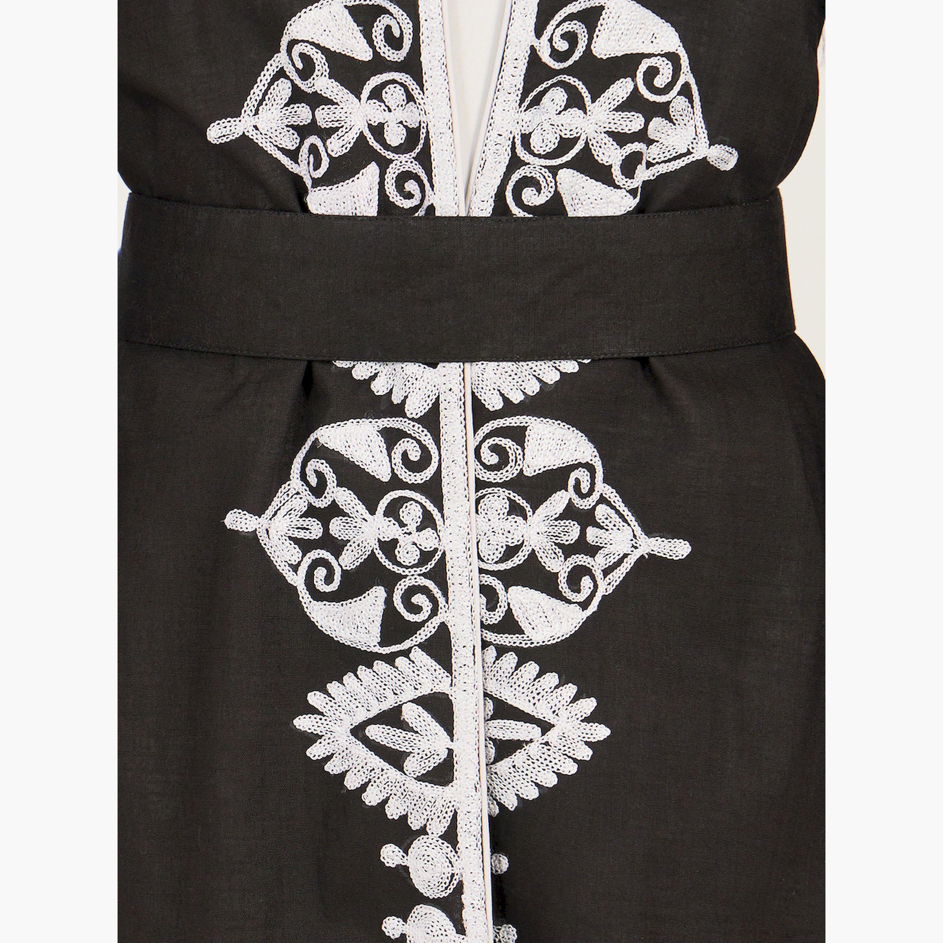 ماكسيم كرييشنز × ستايلي - جلابية مطرزة بأكمام جرس وقصّة A-women-arabicclothing-jalabiyas-image-4
