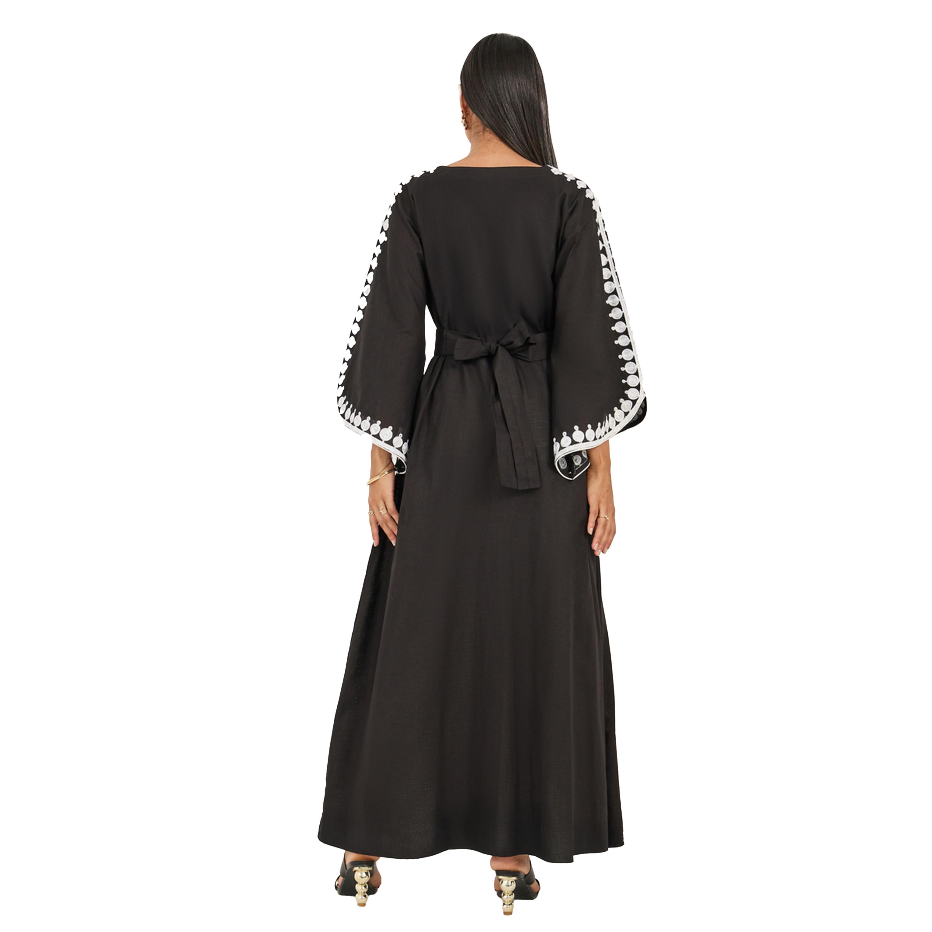 ماكسيم كرييشنز × ستايلي - جلابية مطرزة بأكمام جرس وقصّة A-women-arabicclothing-jalabiyas-image-5
