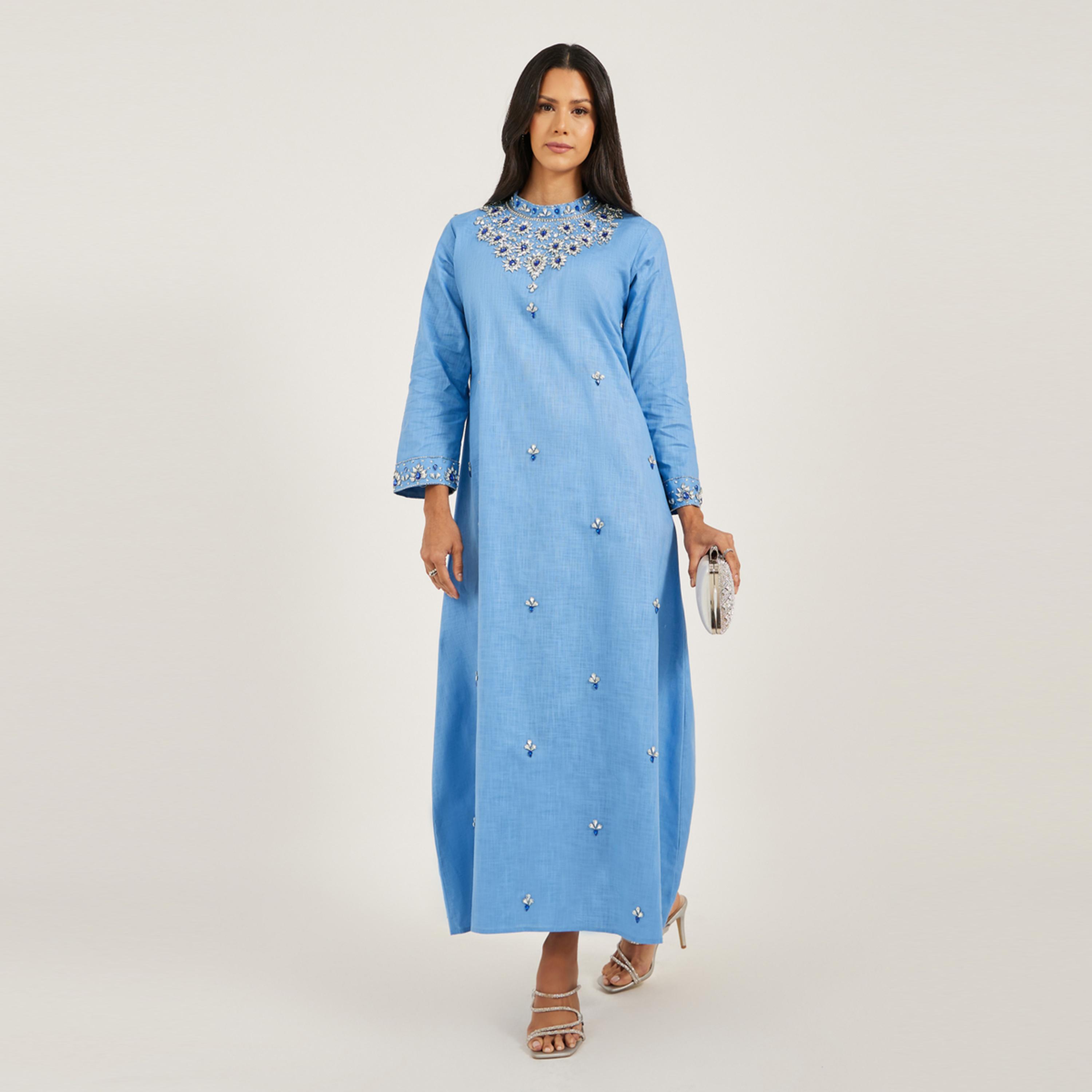 ماكسيم كرييشن × ستايلي - جلابية من الكتان الخالص مع تطريز يدوي باللون الفضي-women-arabicclothing-jalabiyas-image-1