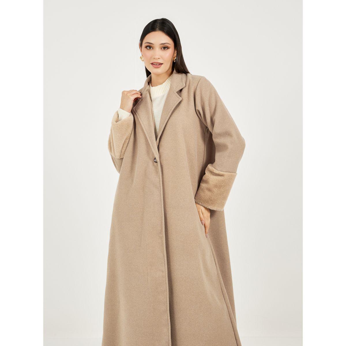 عباية طويلة بأساور مزينة بفرو صناعي-women-arabicclothing-abayas-image-3