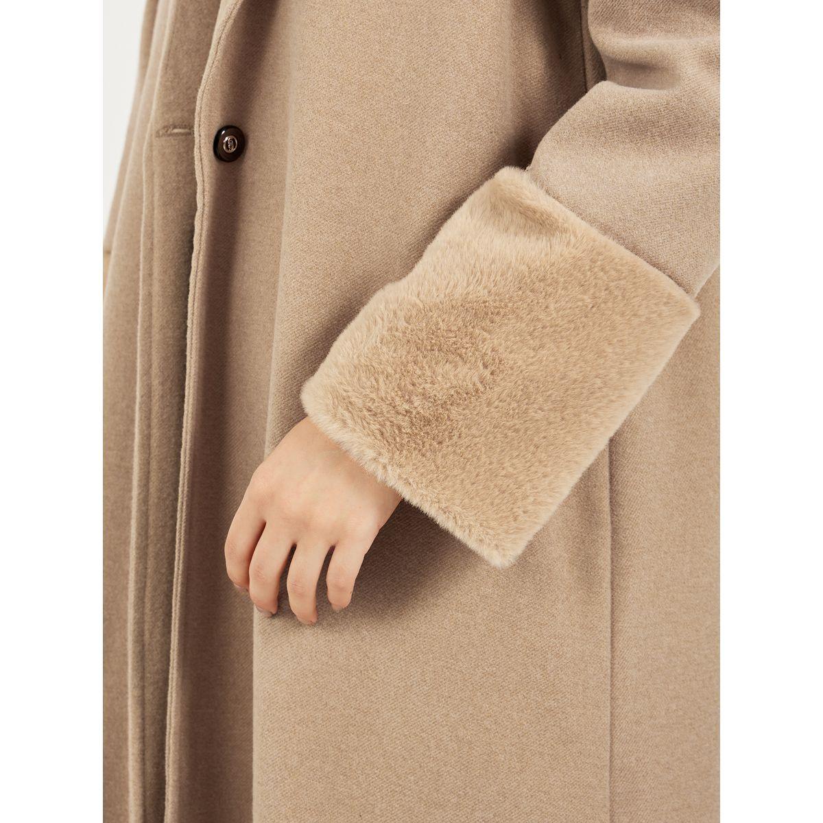 عباية طويلة بأساور مزينة بفرو صناعي-women-arabicclothing-abayas-image-5