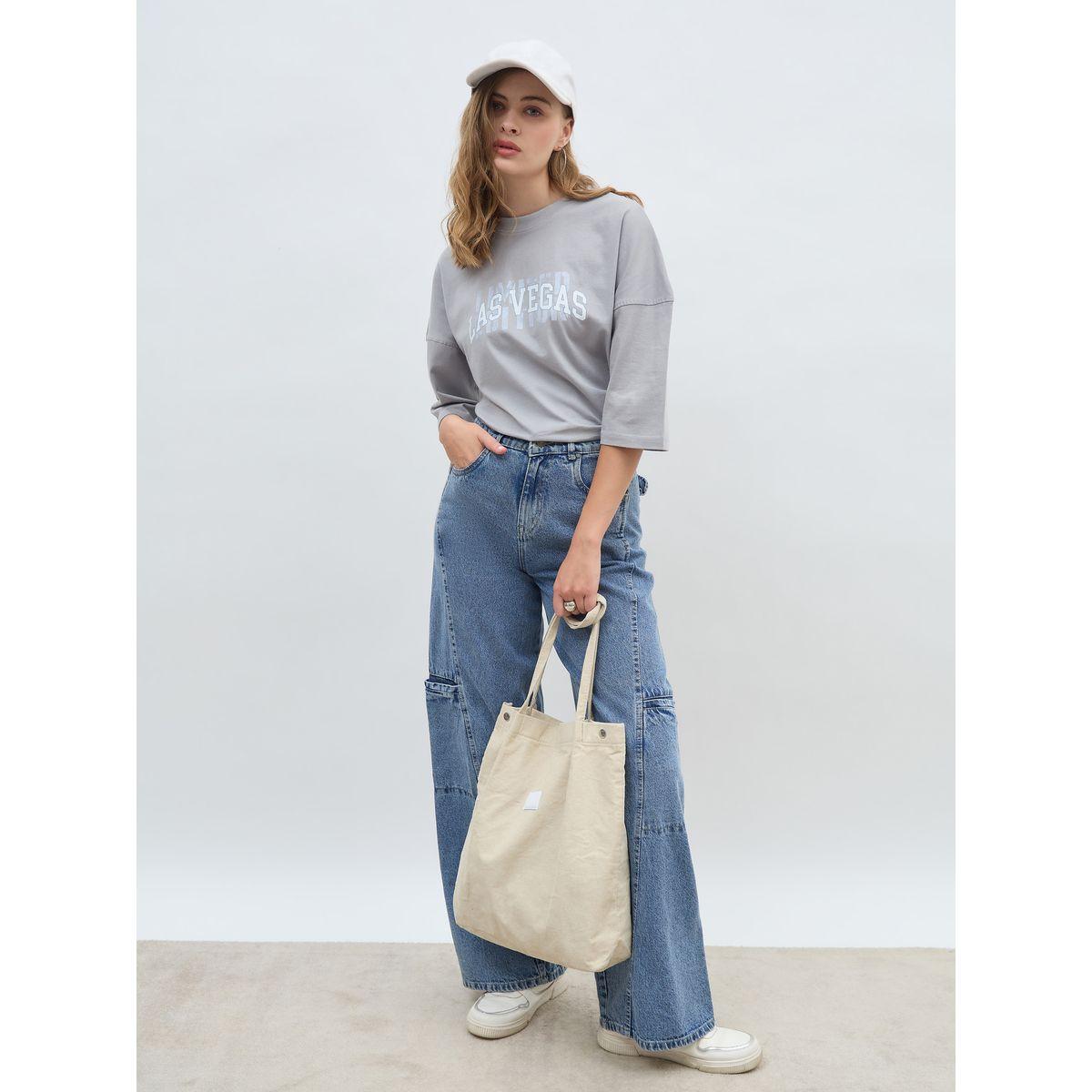 Styli Exaggerated Shoulder Slogan Print Oversized T-Shirt-women-clothing-tshirts-image-1